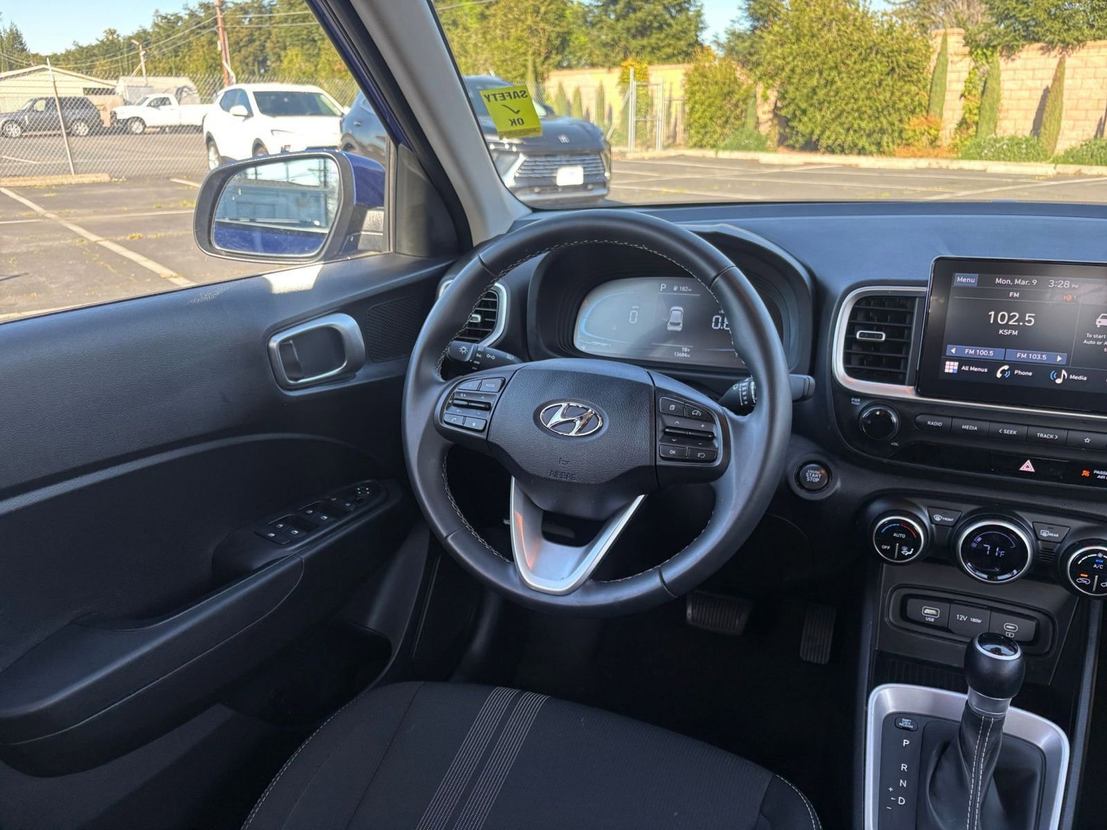 Thumbnail: 2025 Hyundai Venue - 34