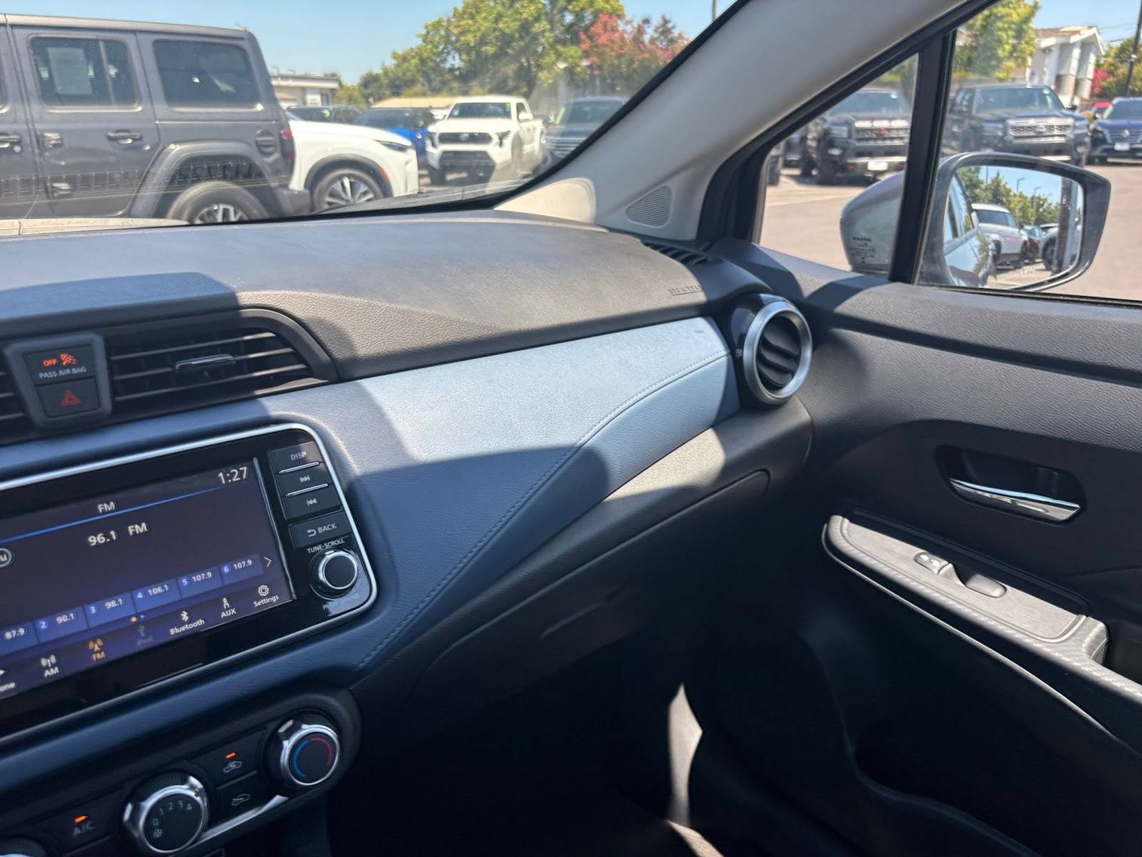 Thumbnail: 2025 Nissan Versa - 32
