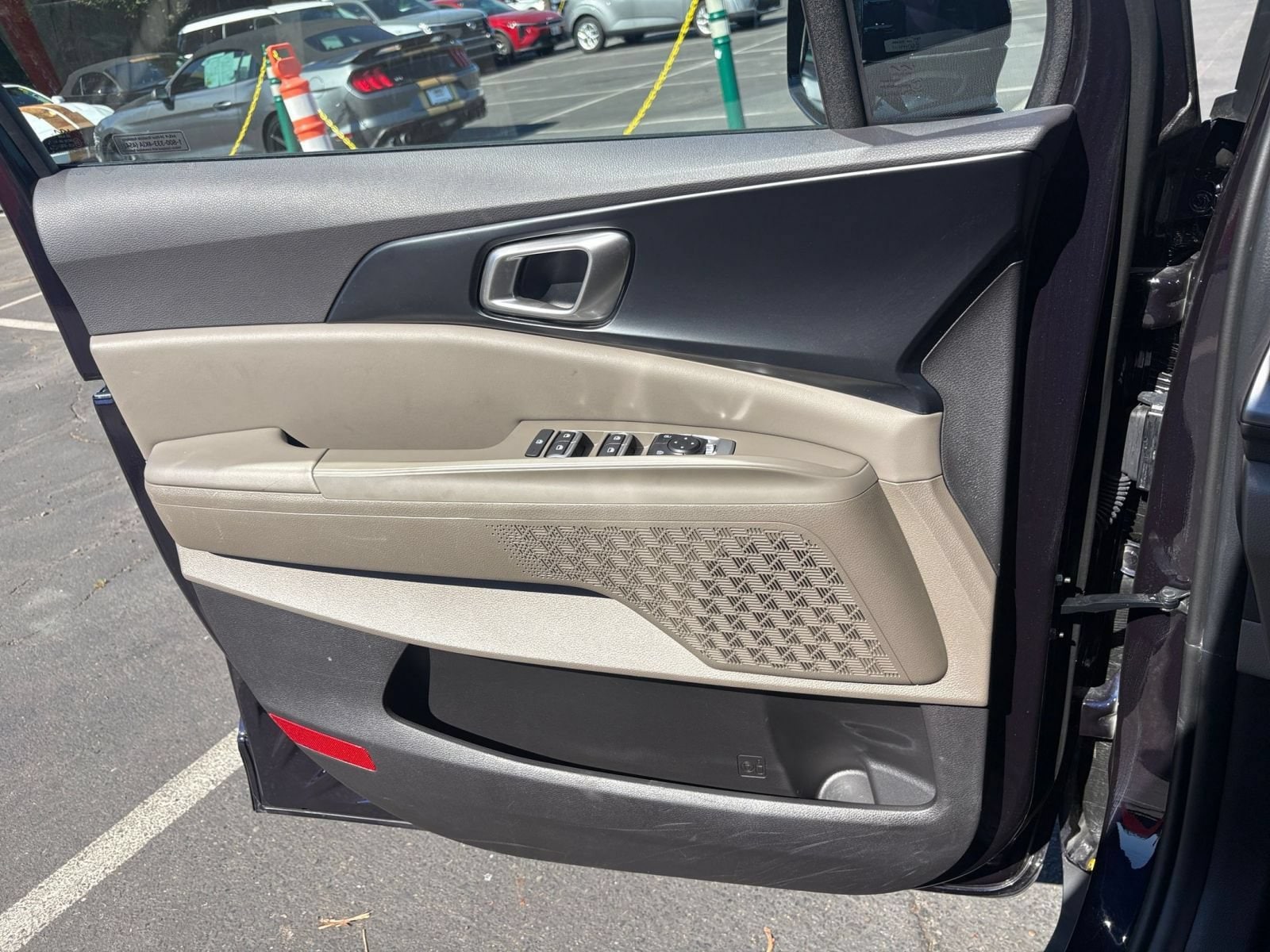 Thumbnail: 2026 Kia Carnival - 18