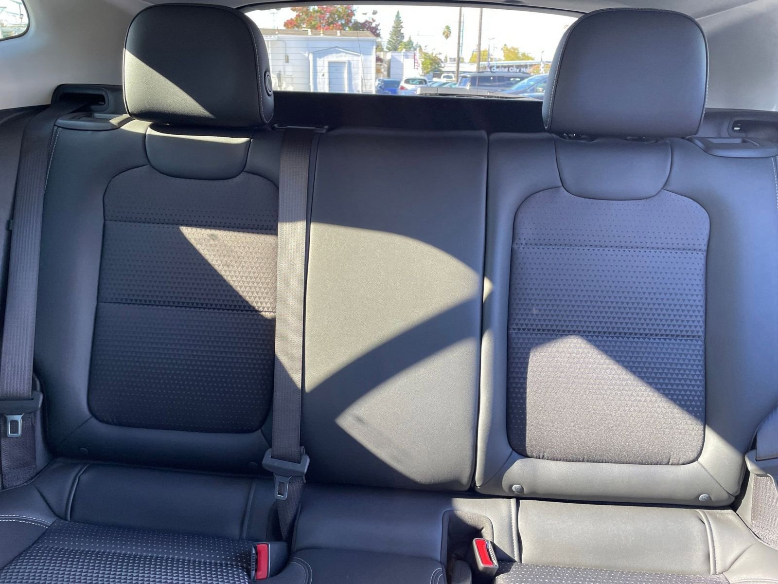 Thumbnail: 2025 Chevrolet Trax - 32