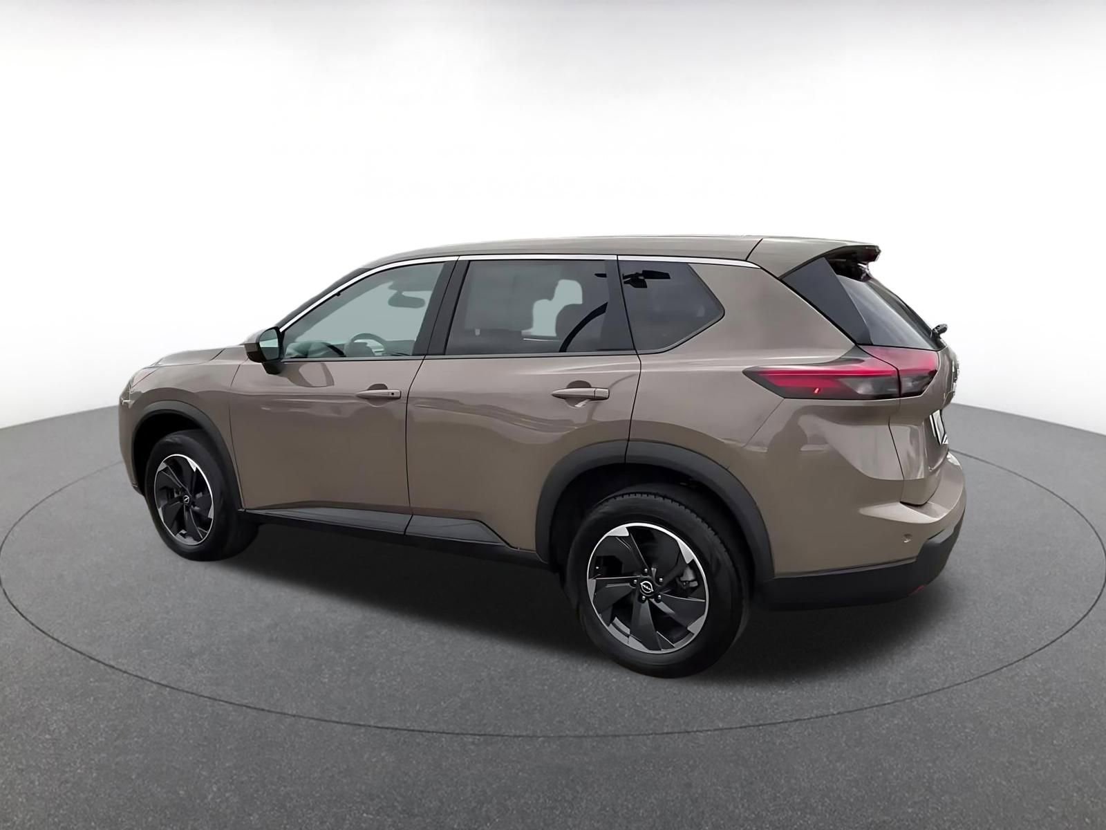 Thumbnail: 2025 Nissan Rogue - 10