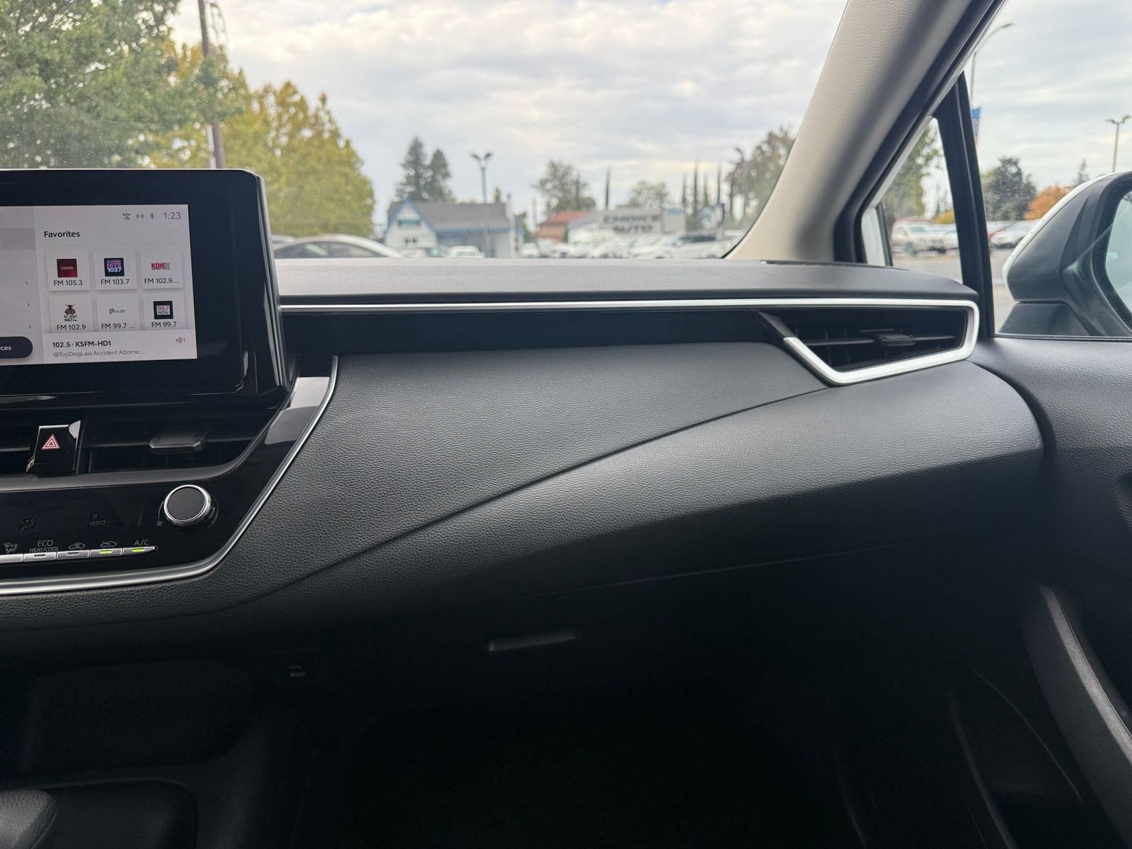 Thumbnail: 2024 Toyota Corolla - 33