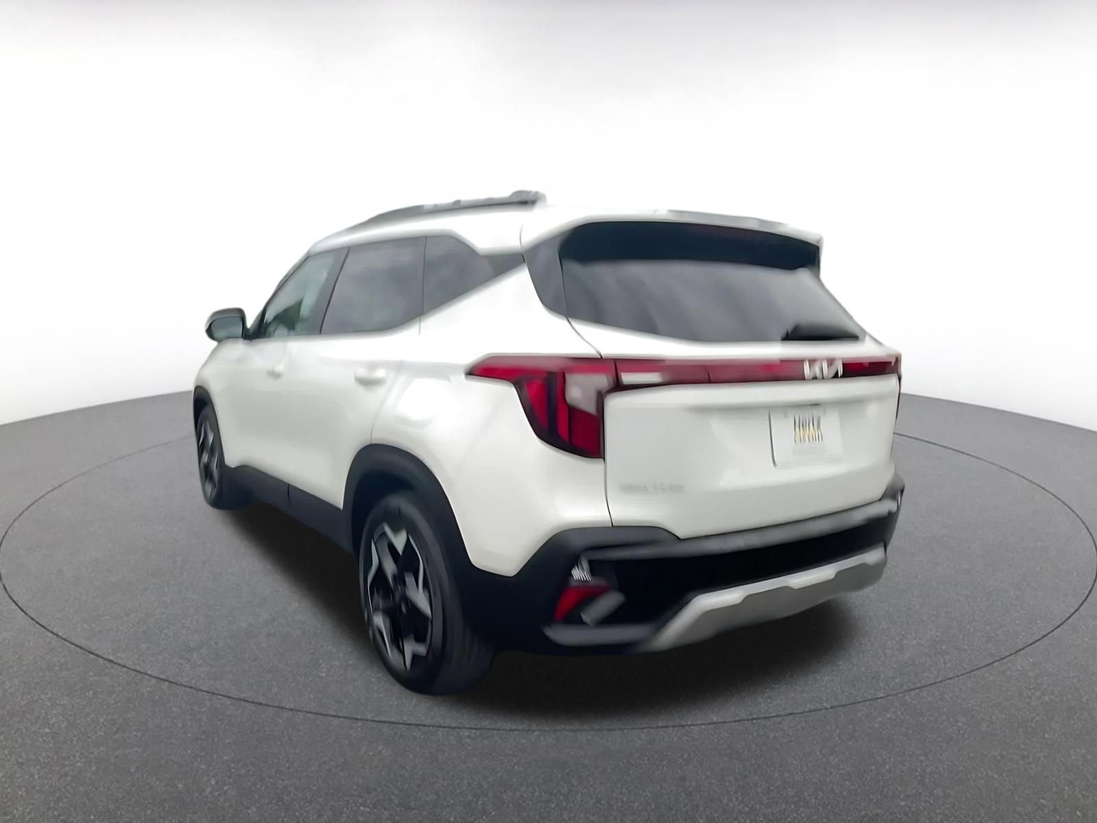 Thumbnail: 2025 Kia Seltos - 11