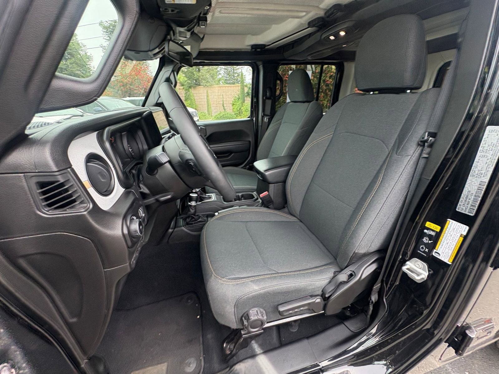 Thumbnail: 2025 Jeep Wrangler - 35