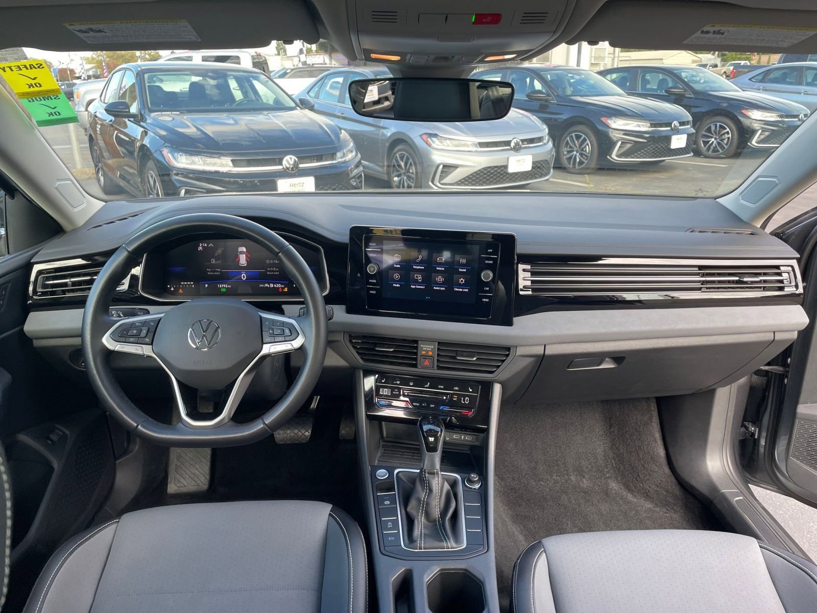 Thumbnail: 2025 Volkswagen Jetta - 27