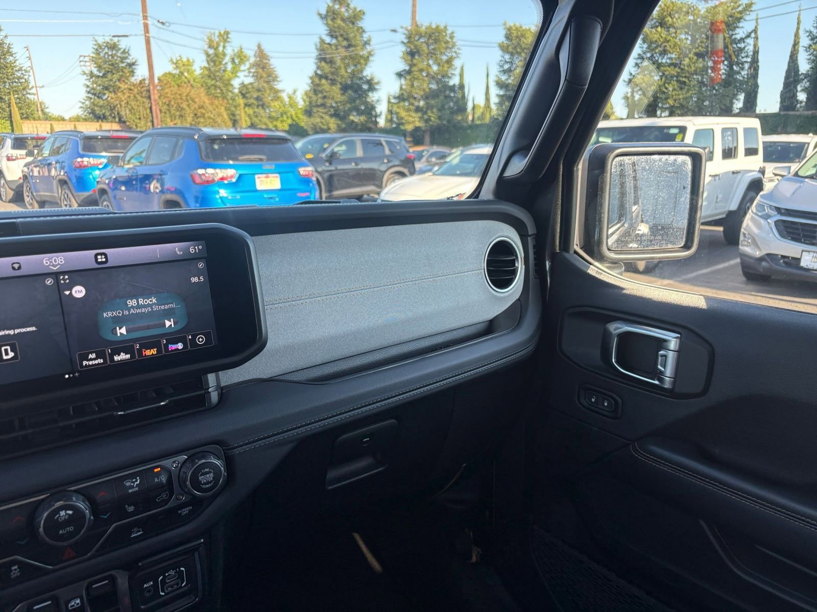 Thumbnail: 2025 Jeep Wrangler - 35