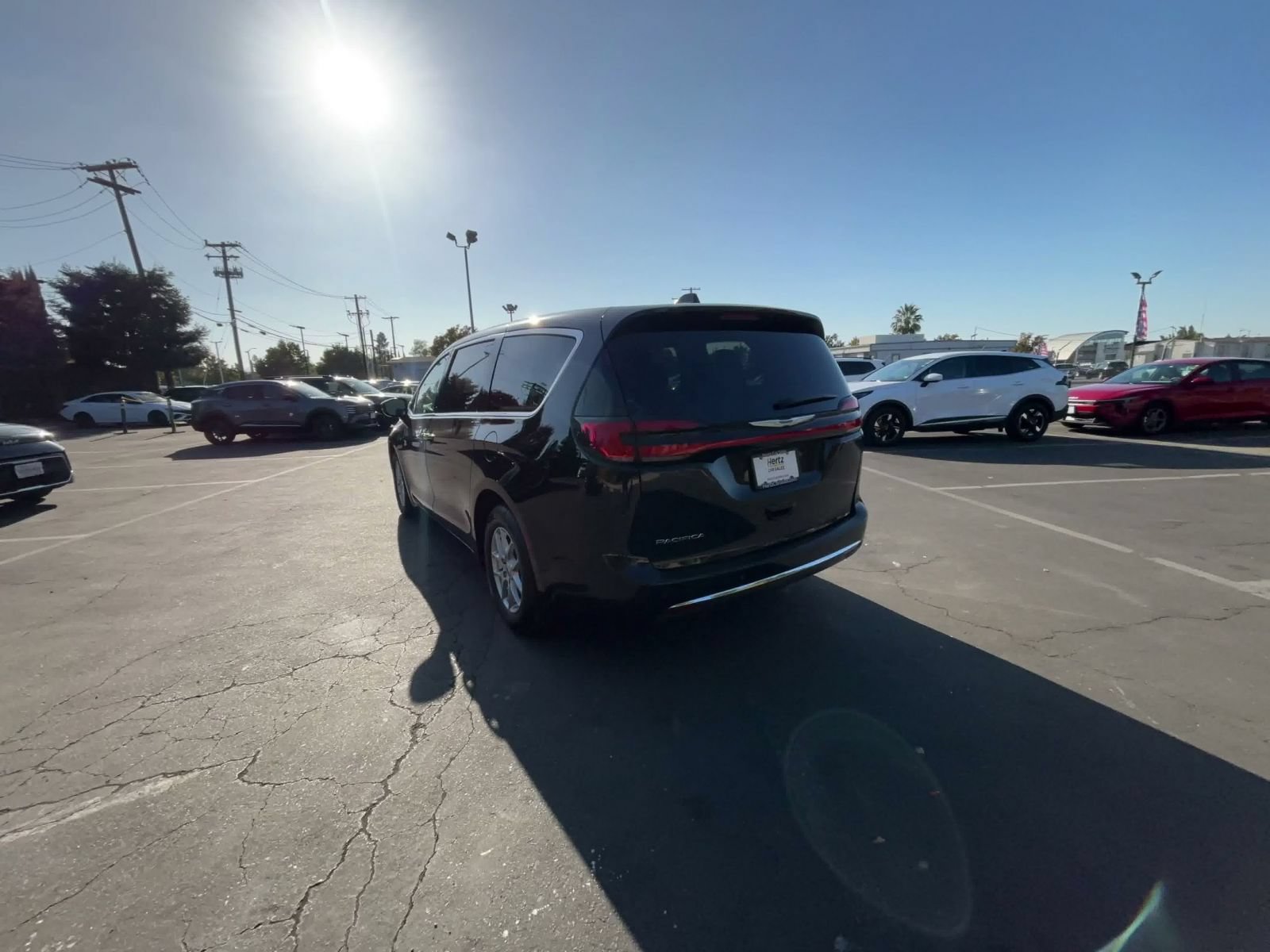 Thumbnail: 2025 Chrysler Pacifica - 10
