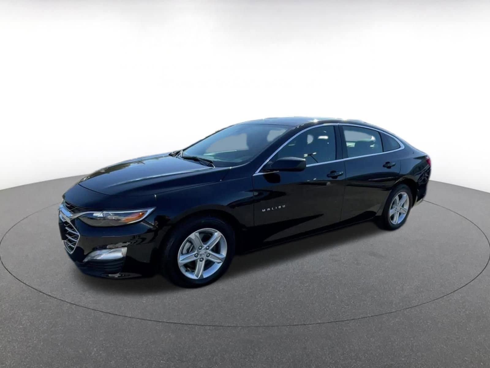 Thumbnail: 2024 Chevrolet Malibu - 8