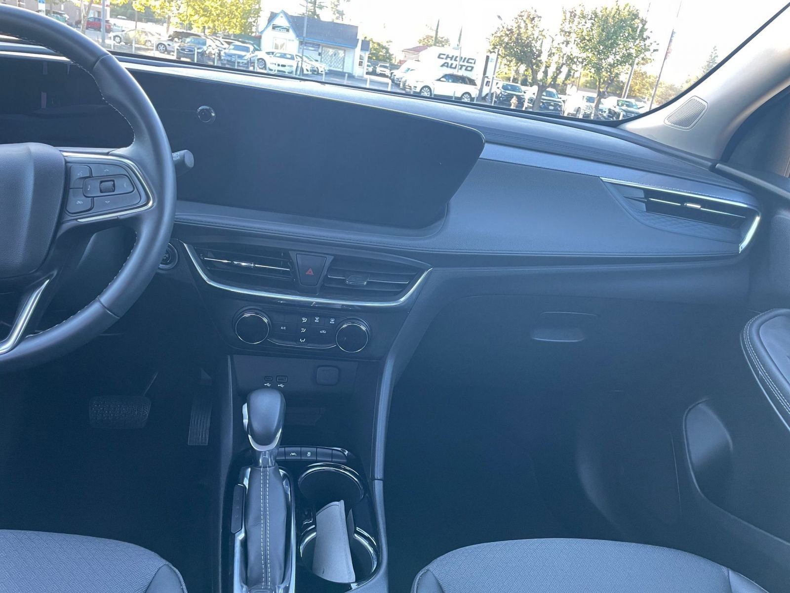 Thumbnail: 2025 Buick Encore GX - 33