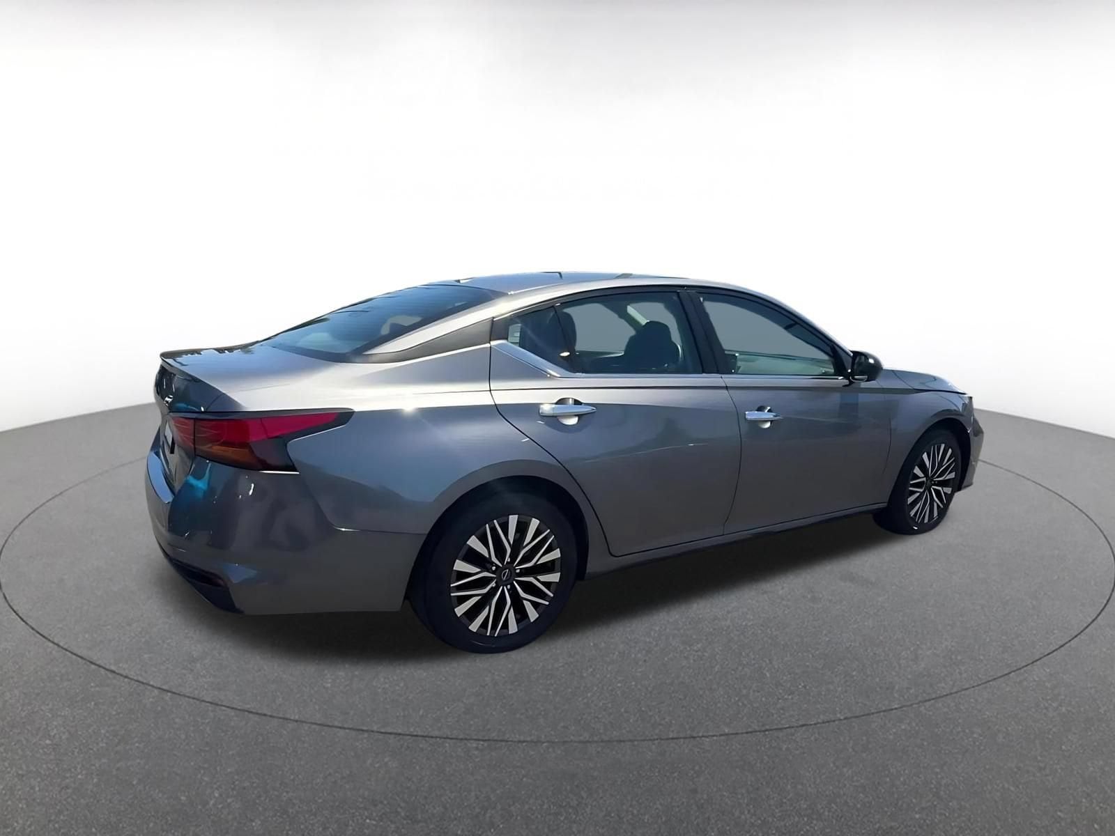 Thumbnail: 2025 Nissan Altima - 14
