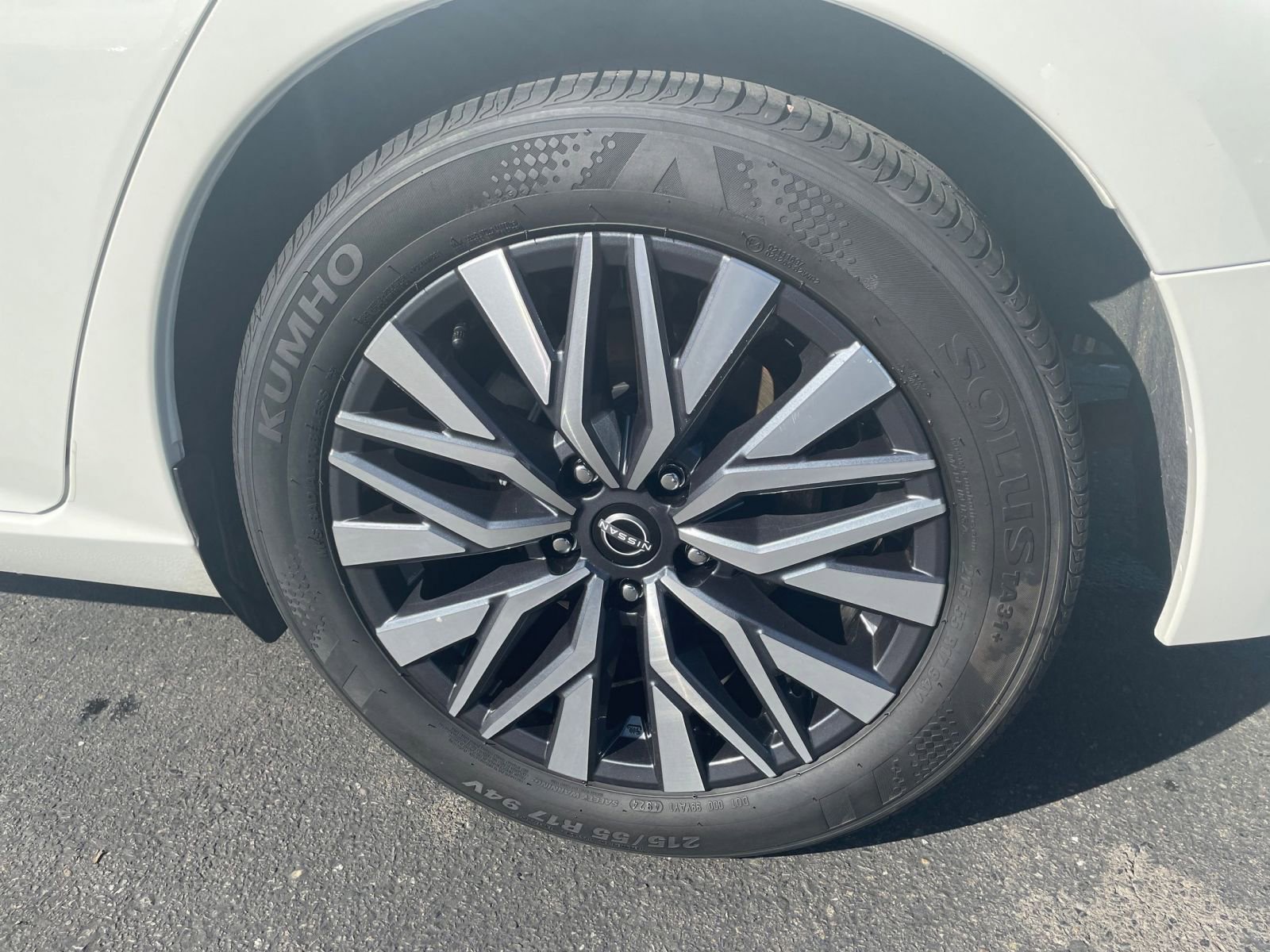 Thumbnail: 2025 Nissan Altima - 24