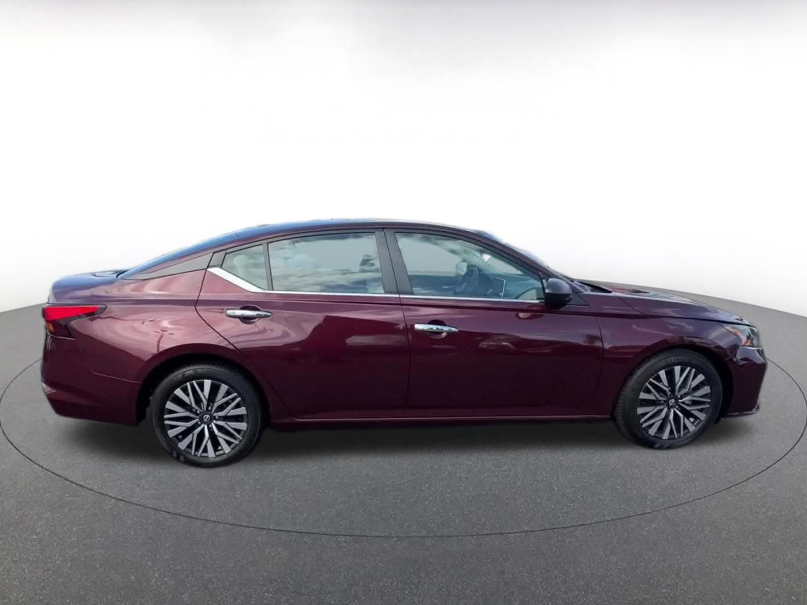 Thumbnail: 2025 Nissan Altima - 16