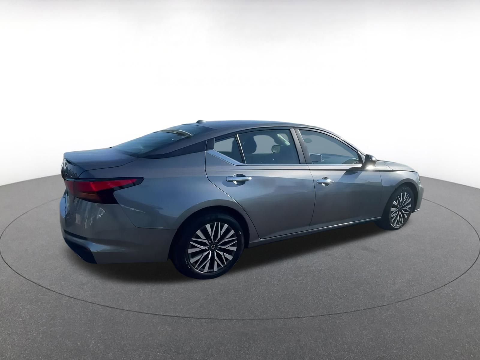 Thumbnail: 2024 Nissan Altima - 15