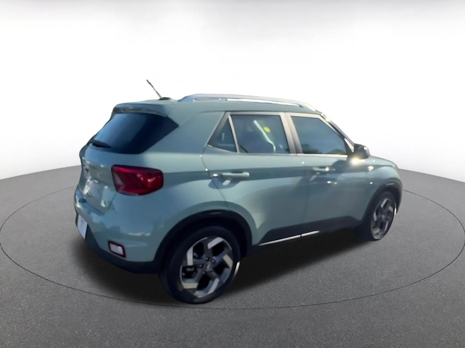 Thumbnail: 2025 Hyundai Venue - 15