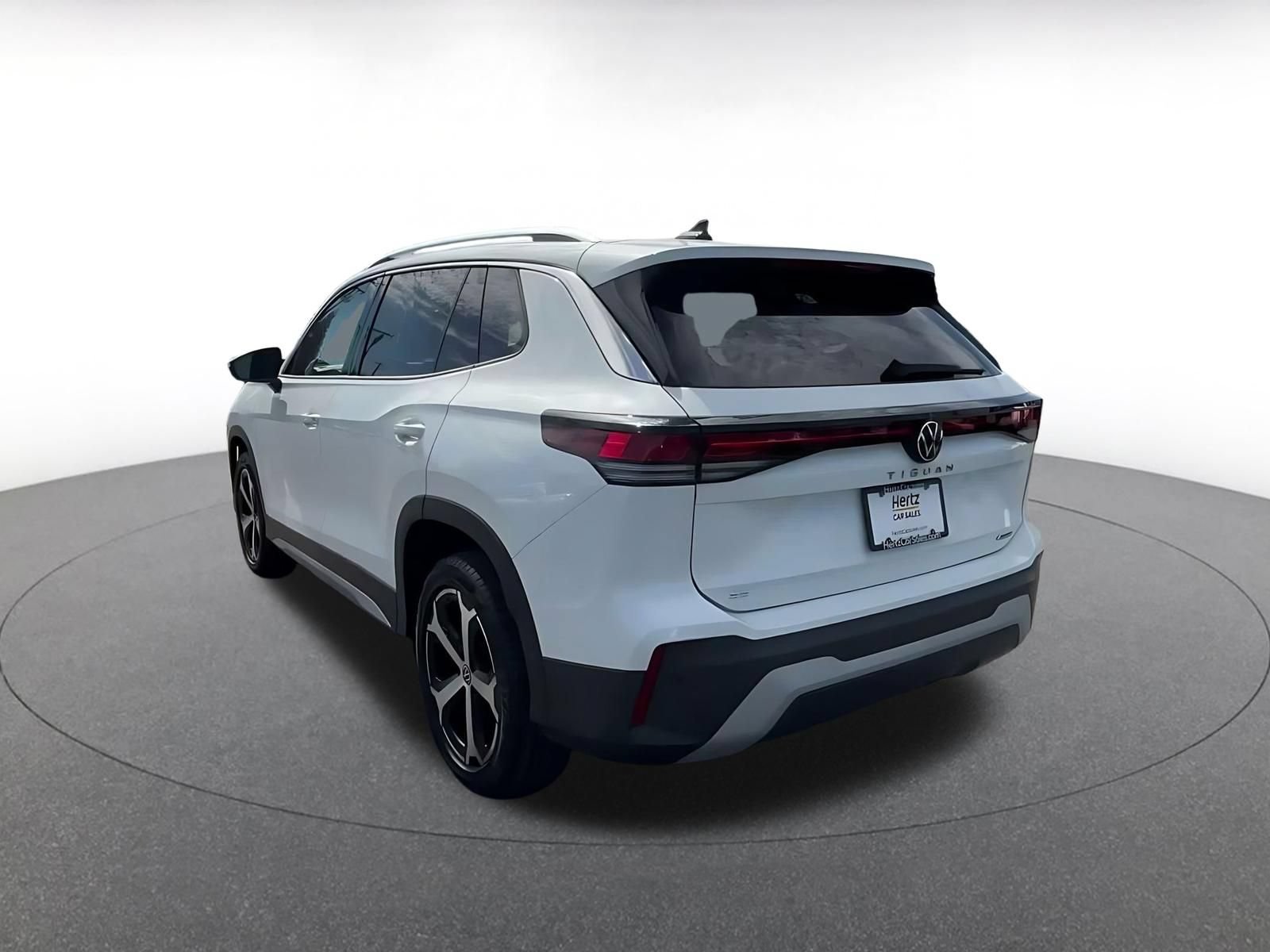 Thumbnail: 2026 Volkswagen Tiguan - 10
