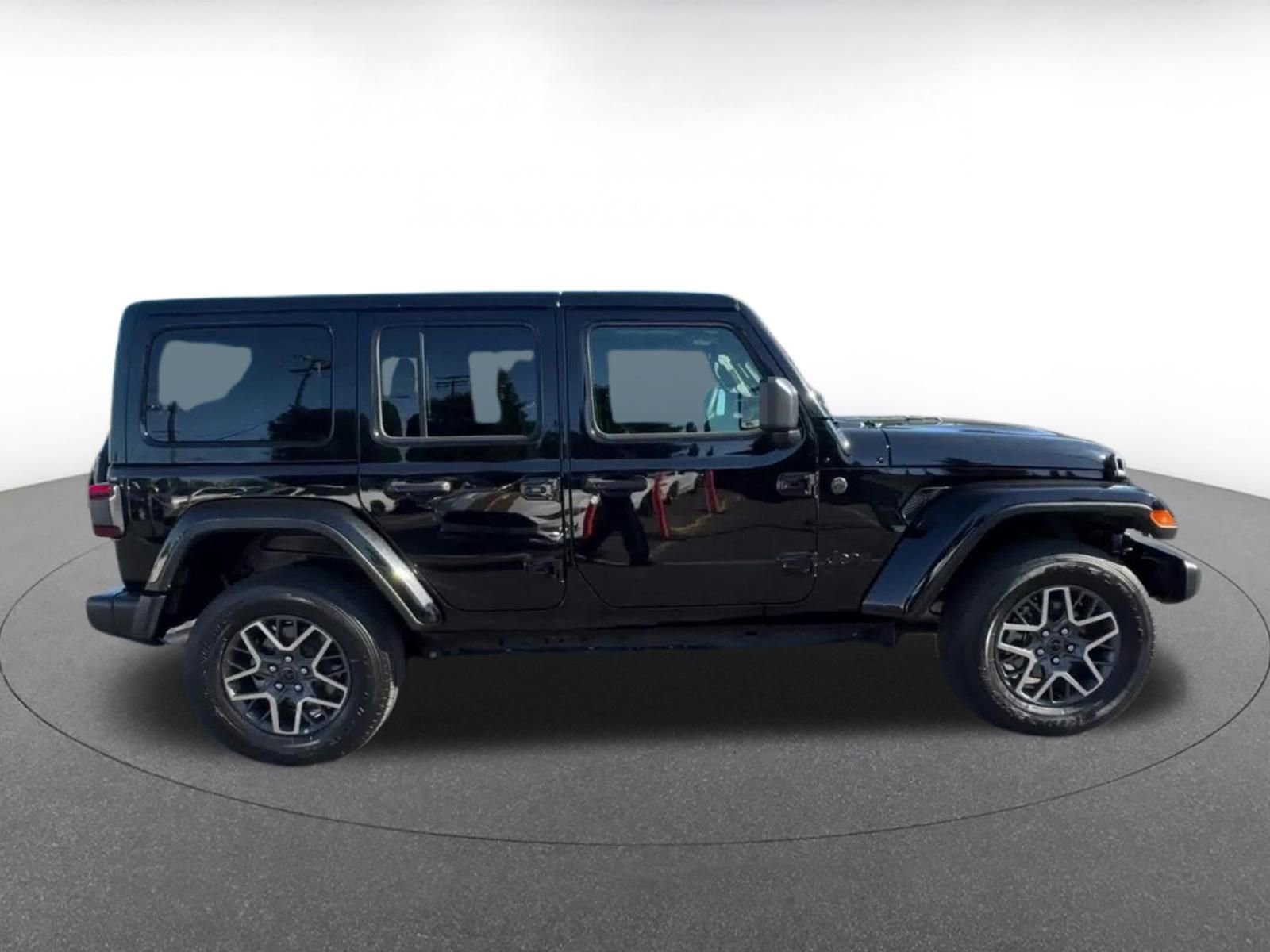 Thumbnail: 2025 Jeep Wrangler - 16