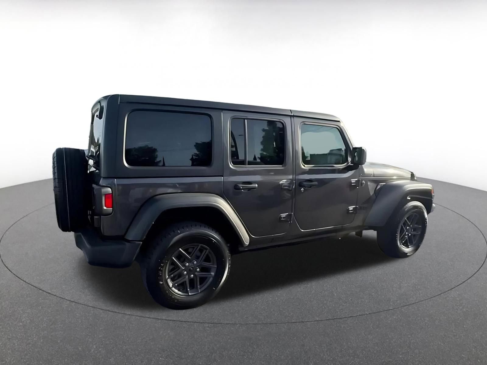 Thumbnail: 2025 Jeep Wrangler - 12