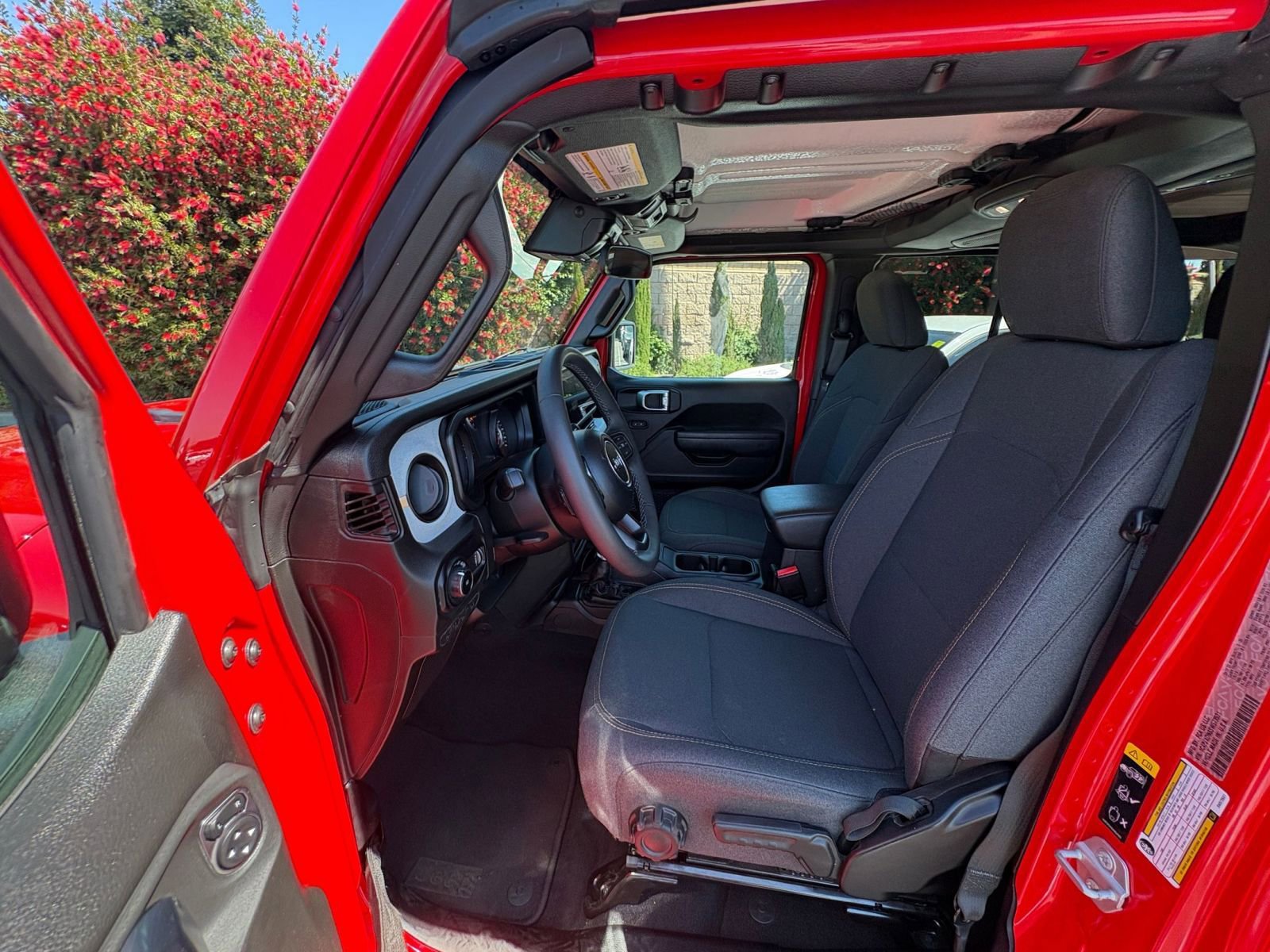 Thumbnail: 2025 Jeep Wrangler - 25