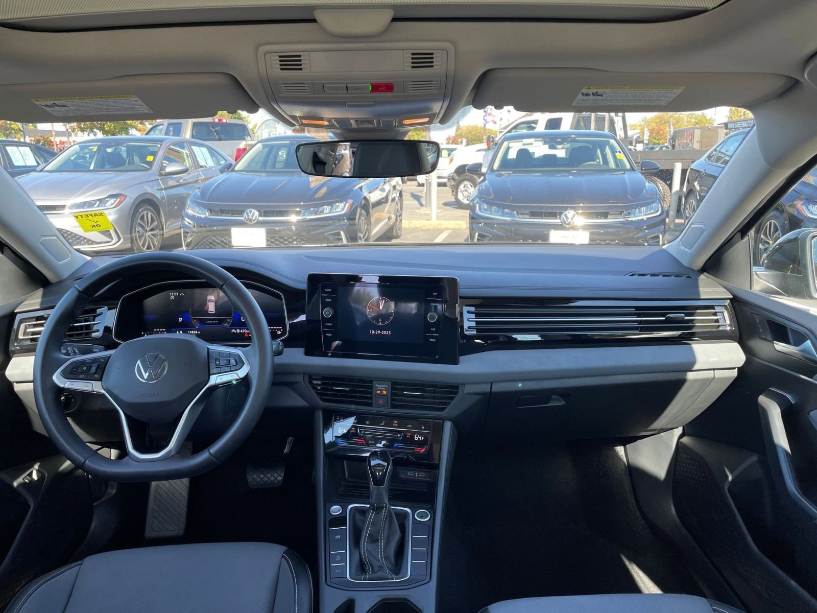 Thumbnail: 2025 Volkswagen Jetta - 33