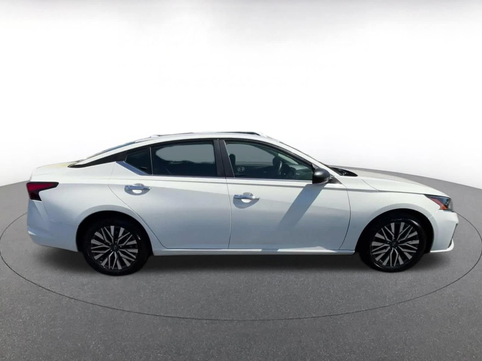 Thumbnail: 2025 Nissan Altima - 15