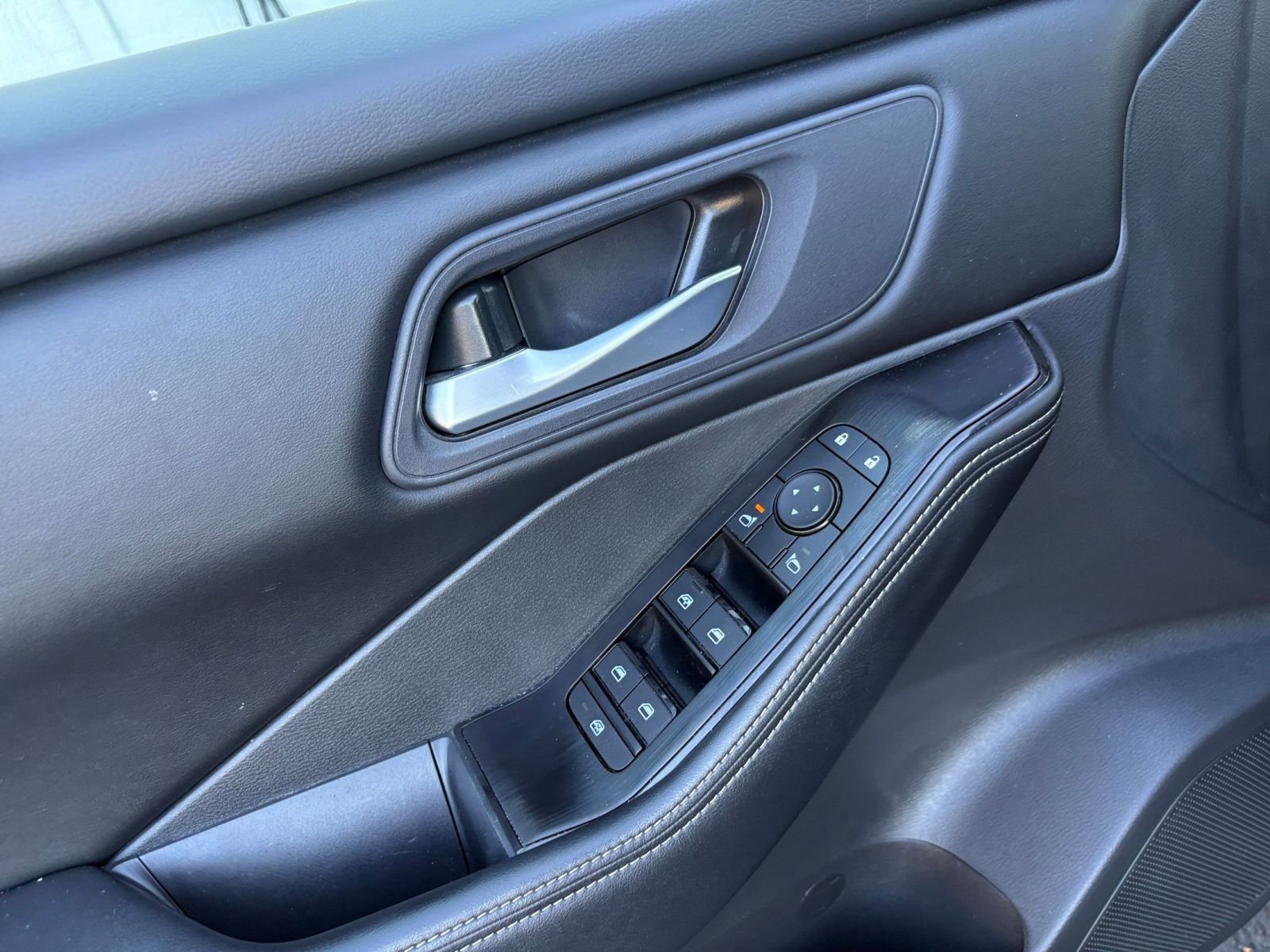 Thumbnail: 2025 Nissan Rogue - 18