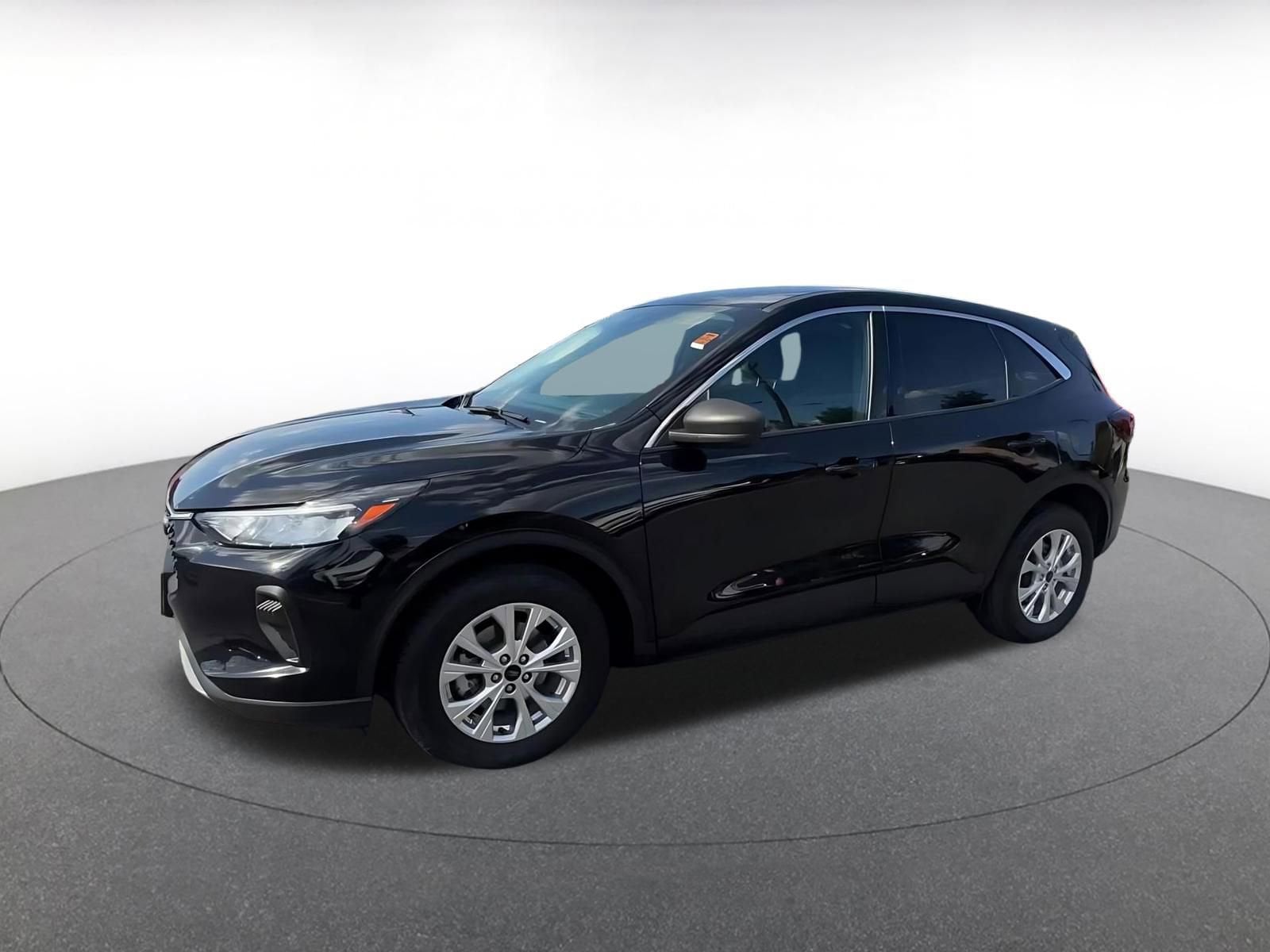Thumbnail: 2023 Ford Escape - 8