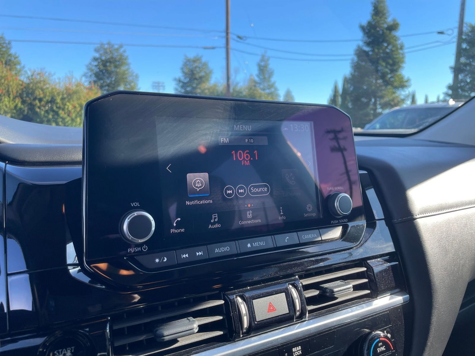 Thumbnail: 2025 Nissan Pathfinder - 21