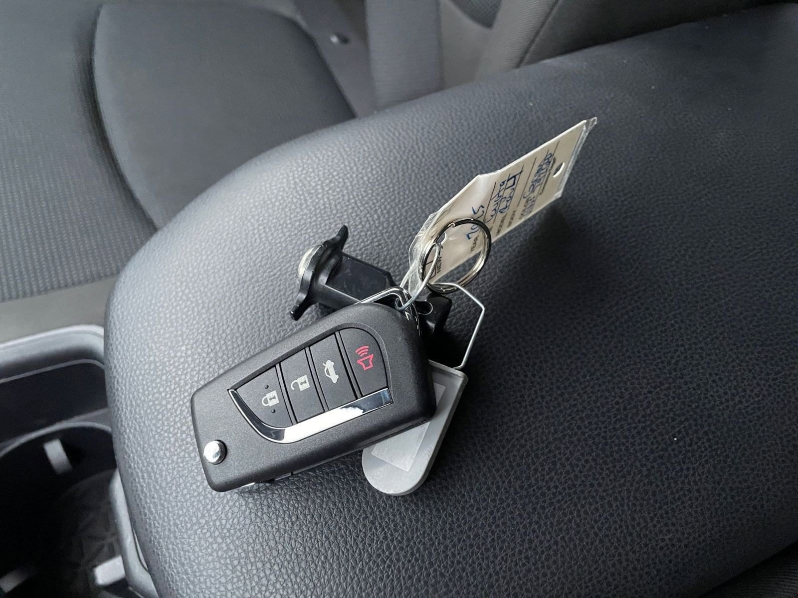 Thumbnail: 2025 Toyota RAV4 - 18