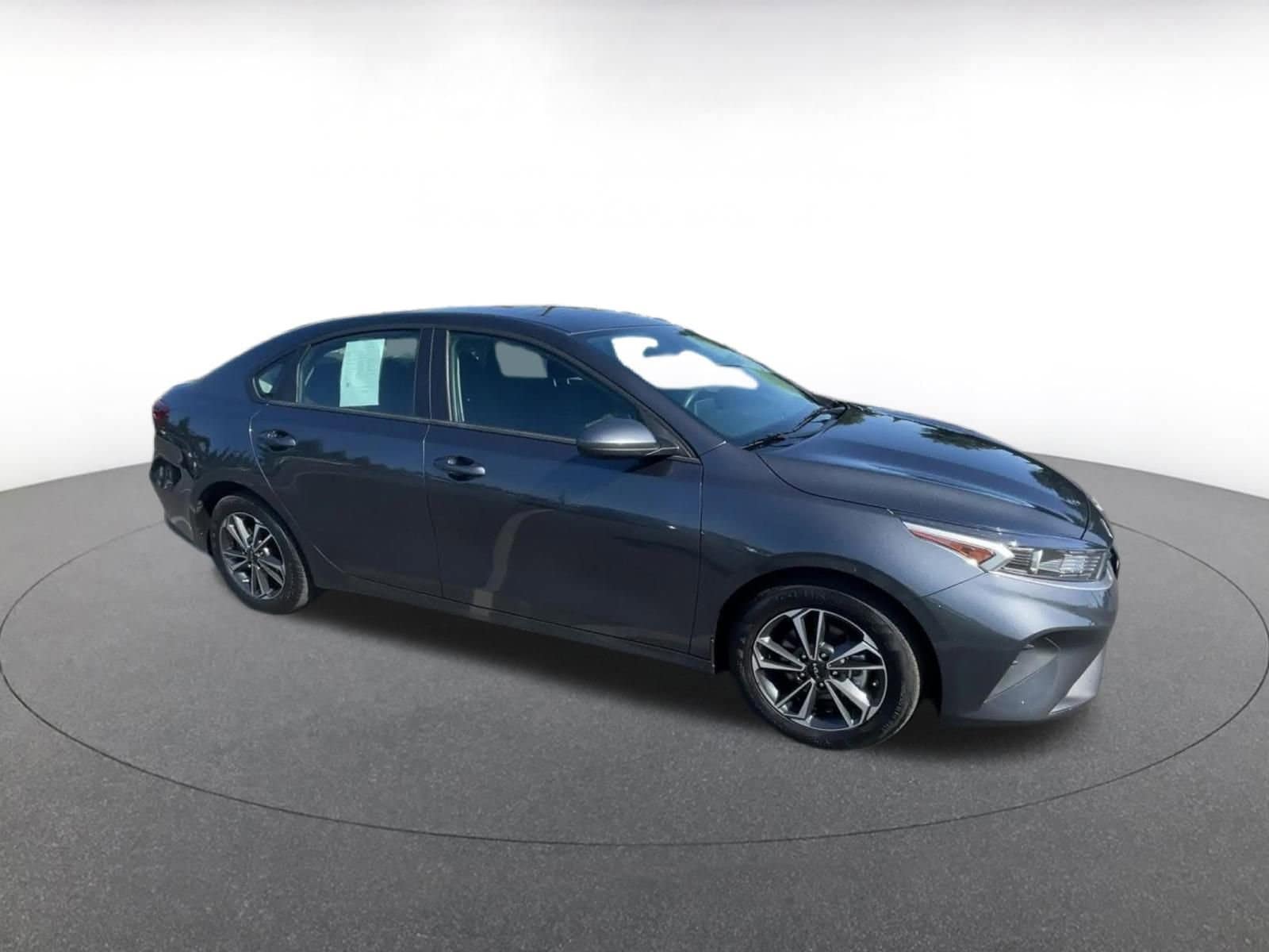 2024 Kia Forte LXS 2