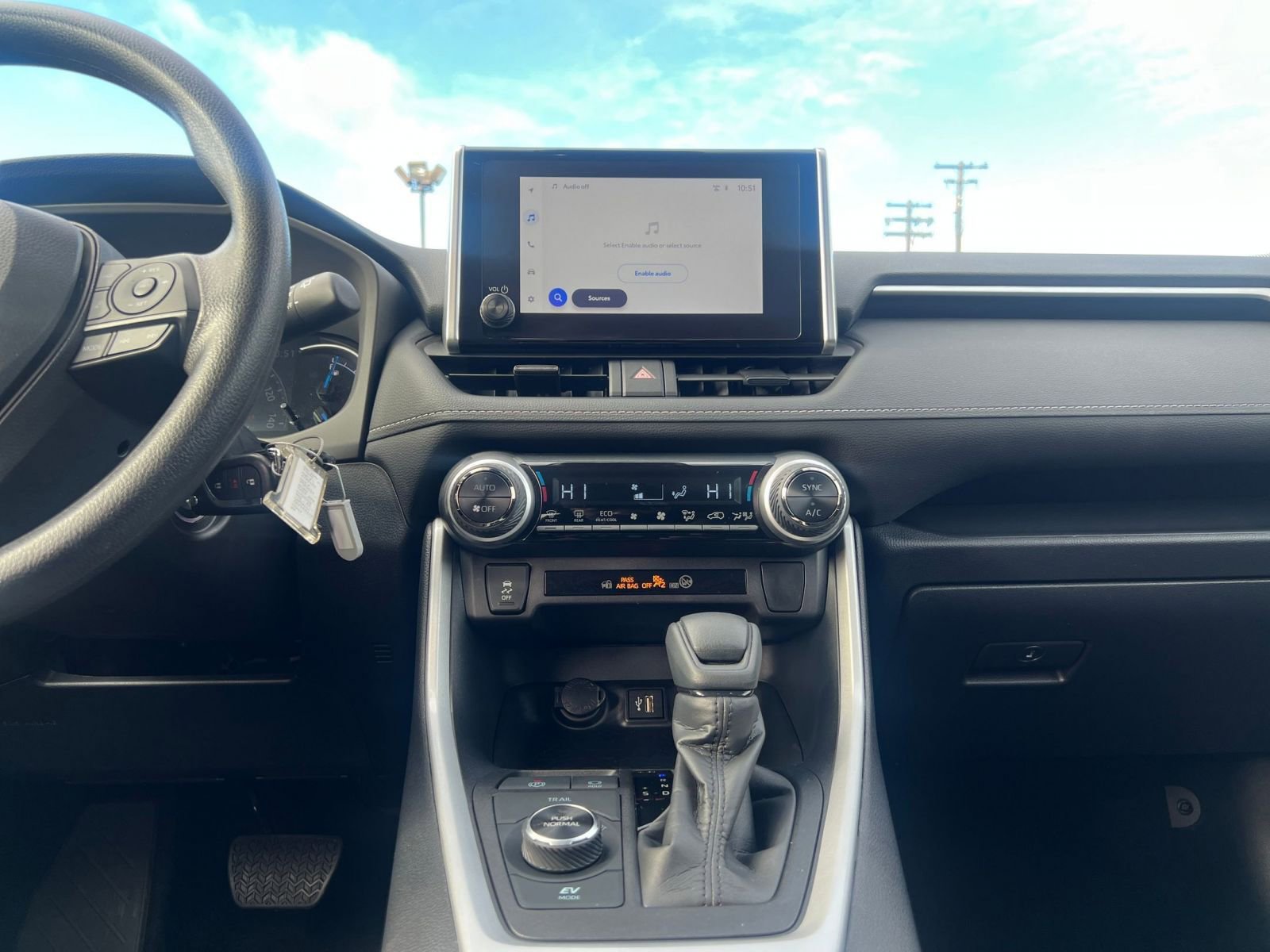 Thumbnail: 2025 Toyota RAV4 - 18