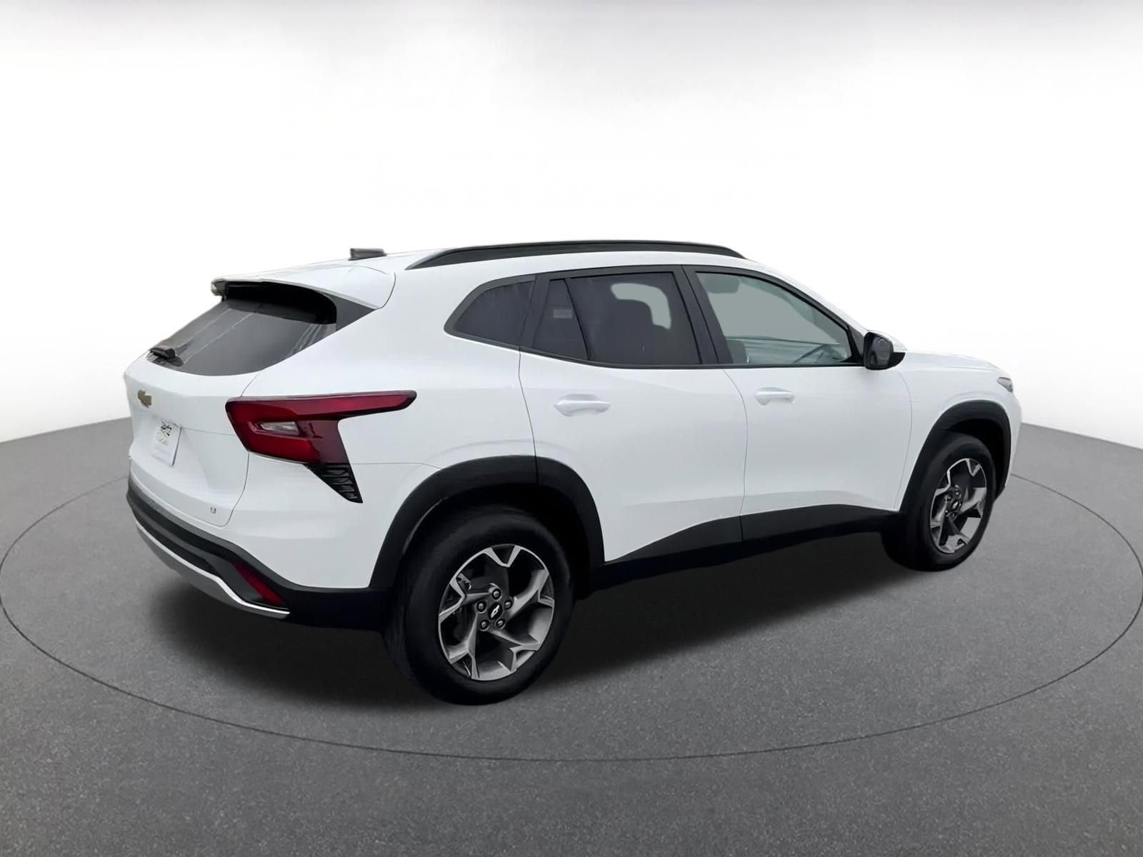 Thumbnail: 2025 Chevrolet Trax - 15