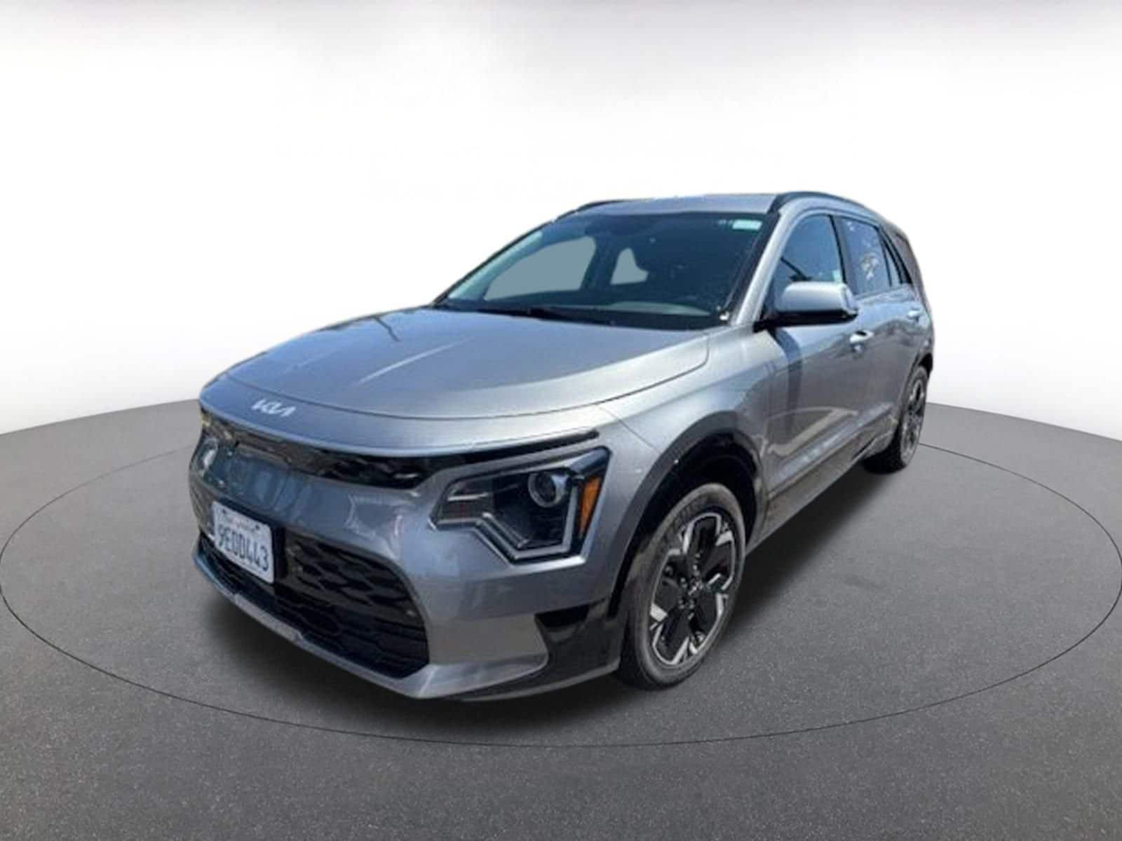 Thumbnail: 2023 Kia Niro - 2