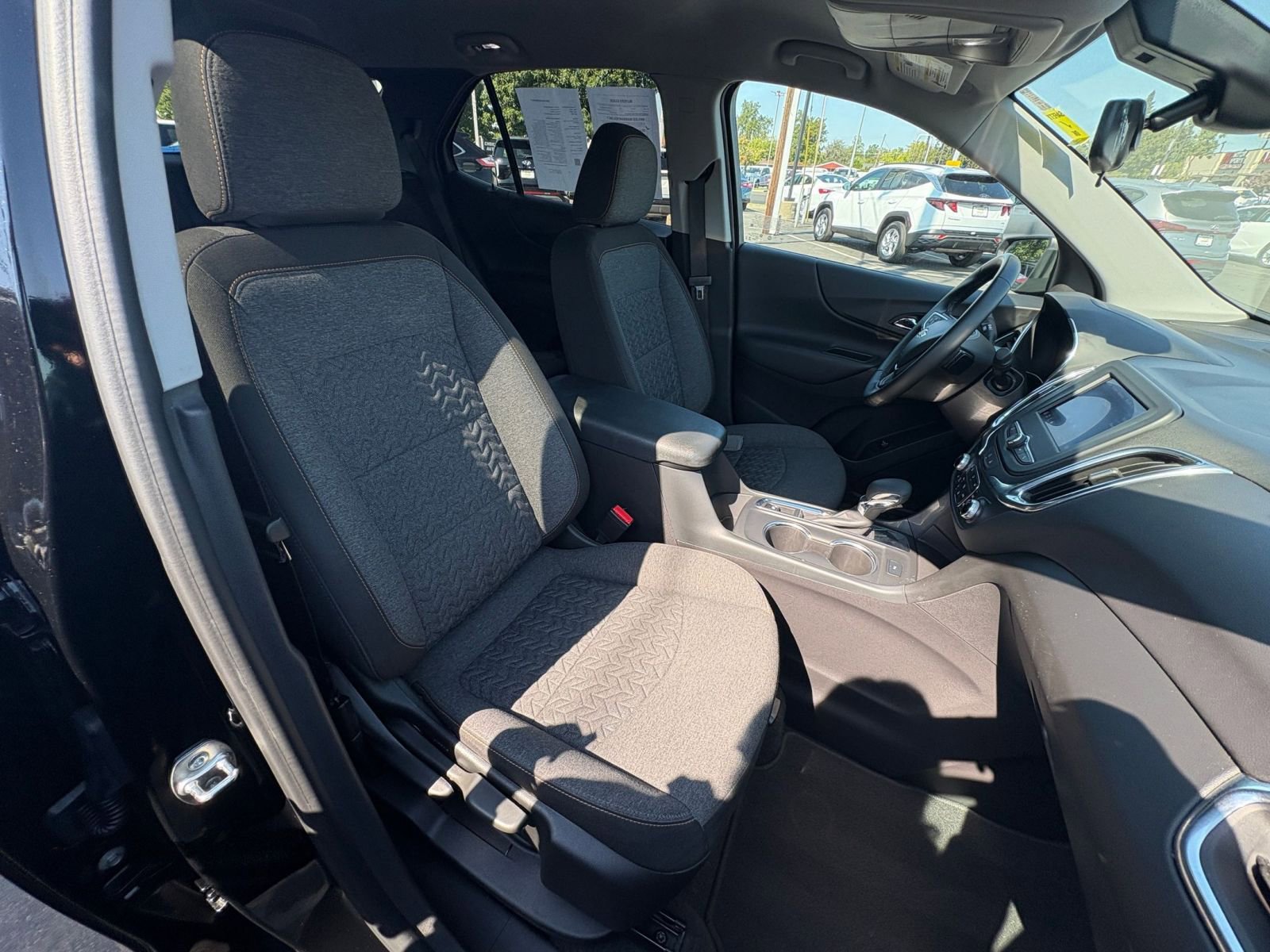 Thumbnail: 2024 Chevrolet Equinox - 30