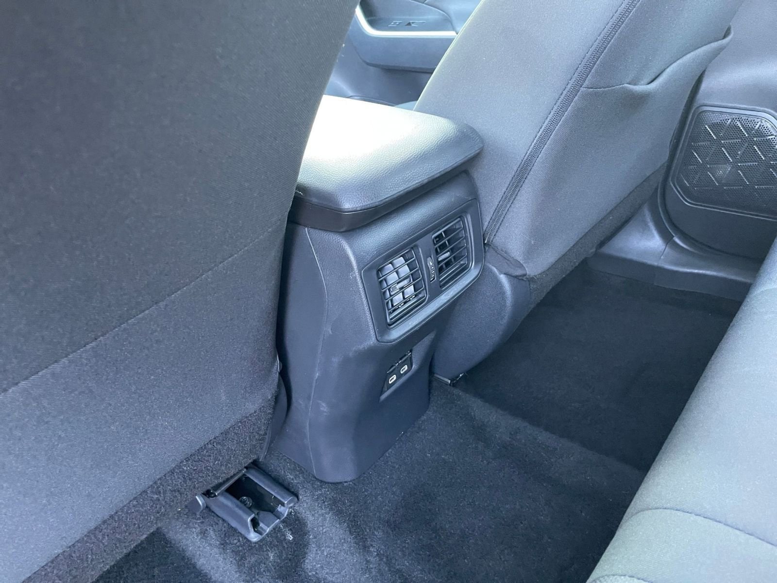 Thumbnail: 2025 Toyota RAV4 - 24