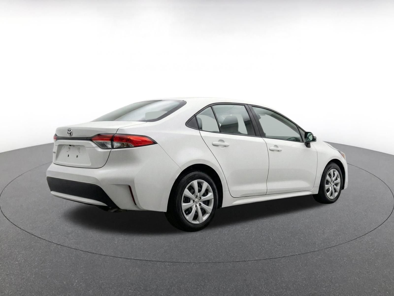 Thumbnail: 2025 Toyota Corolla - 9