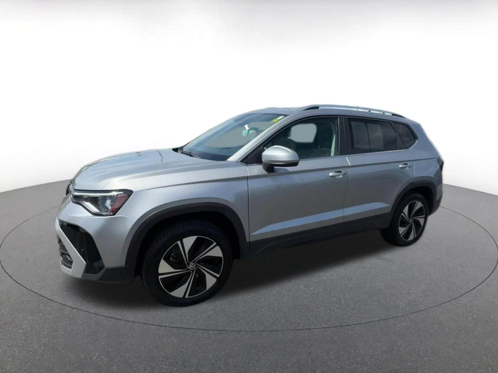 Thumbnail: 2026 Volkswagen Taos - 8