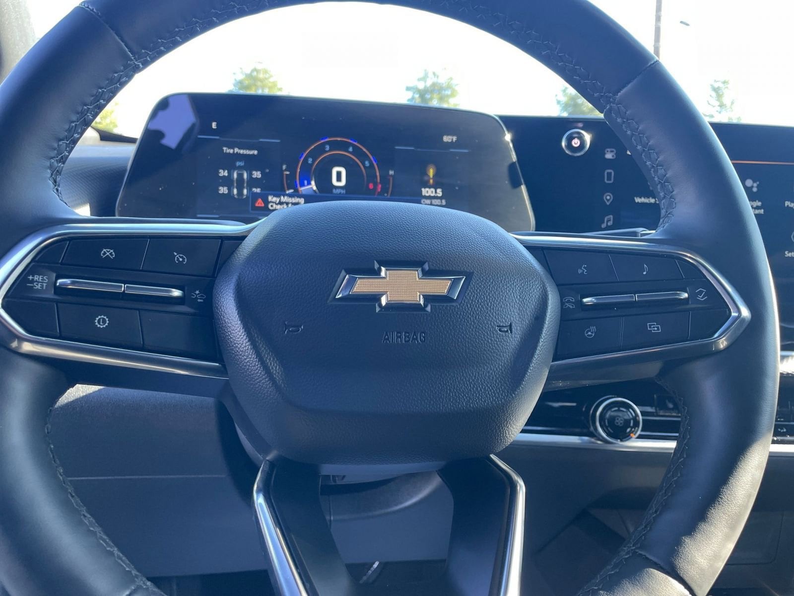 Thumbnail: 2025 Chevrolet Equinox - 28