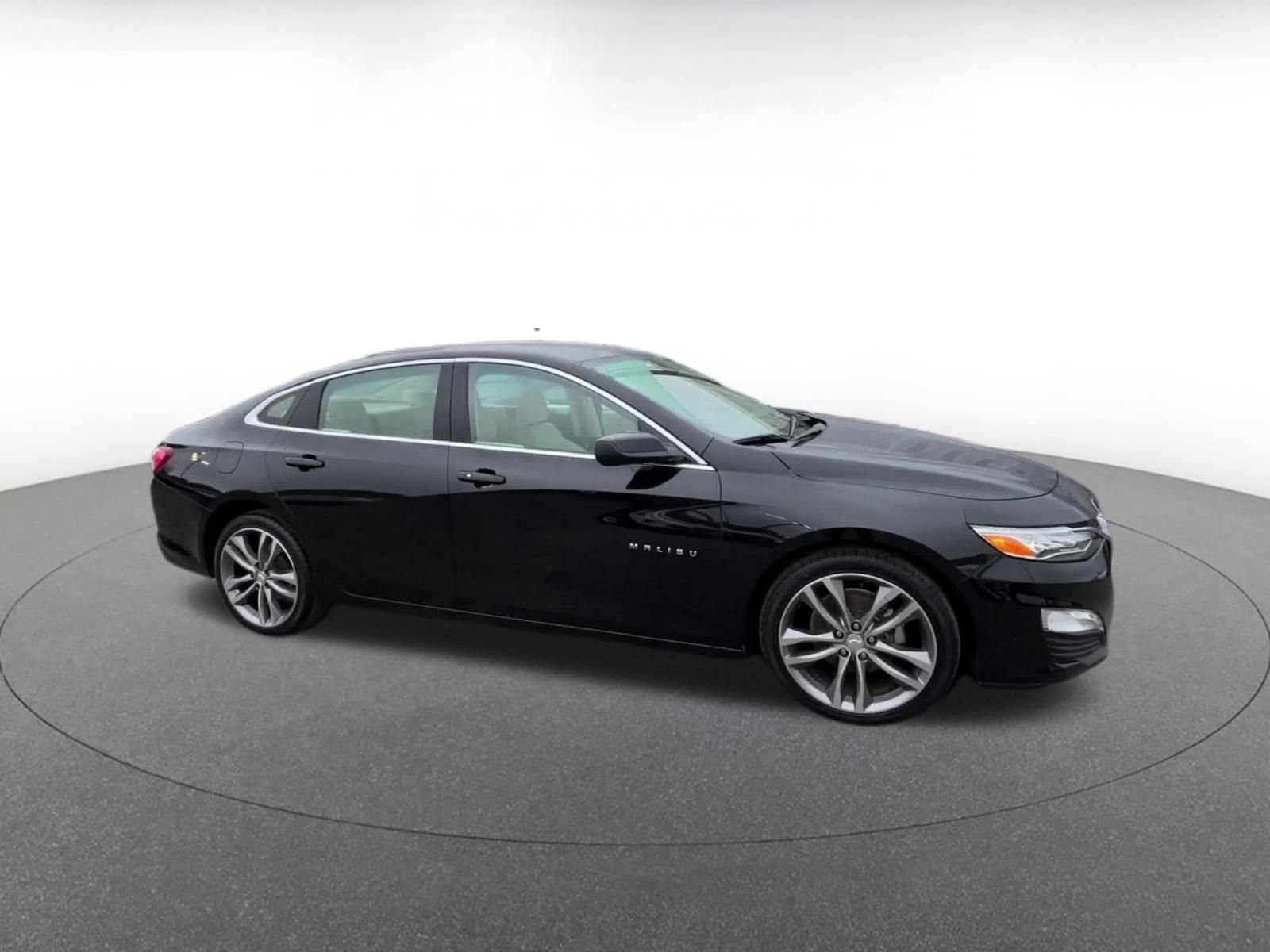 Thumbnail: 2024 Chevrolet Malibu - 2