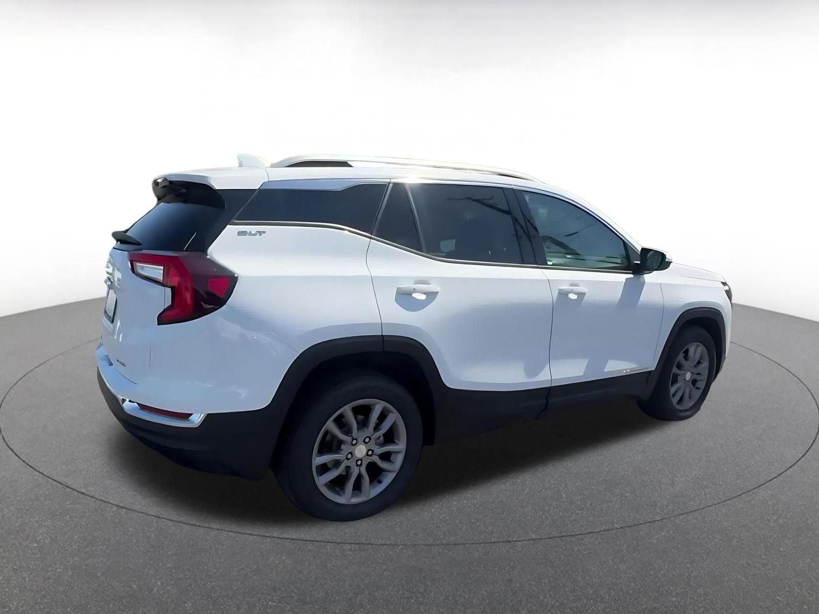 Thumbnail: 2024 GMC Terrain - 15