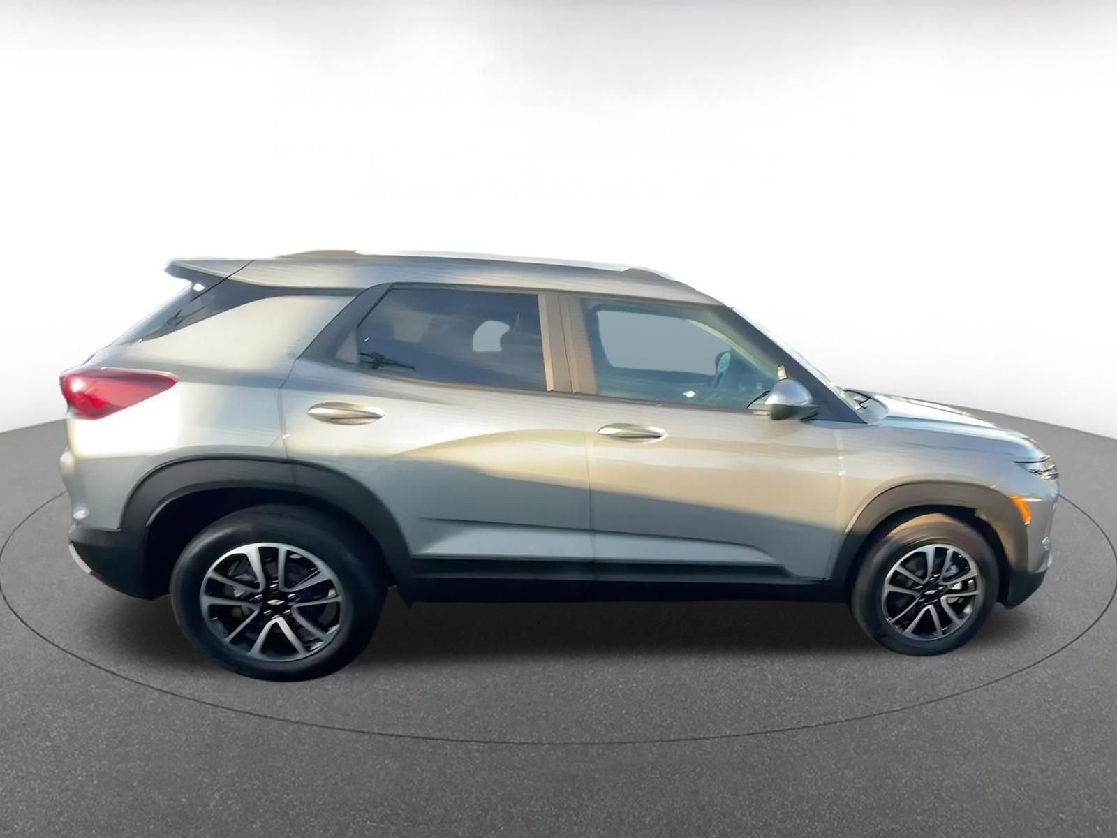 Thumbnail: 2025 Chevrolet TrailBlazer - 16