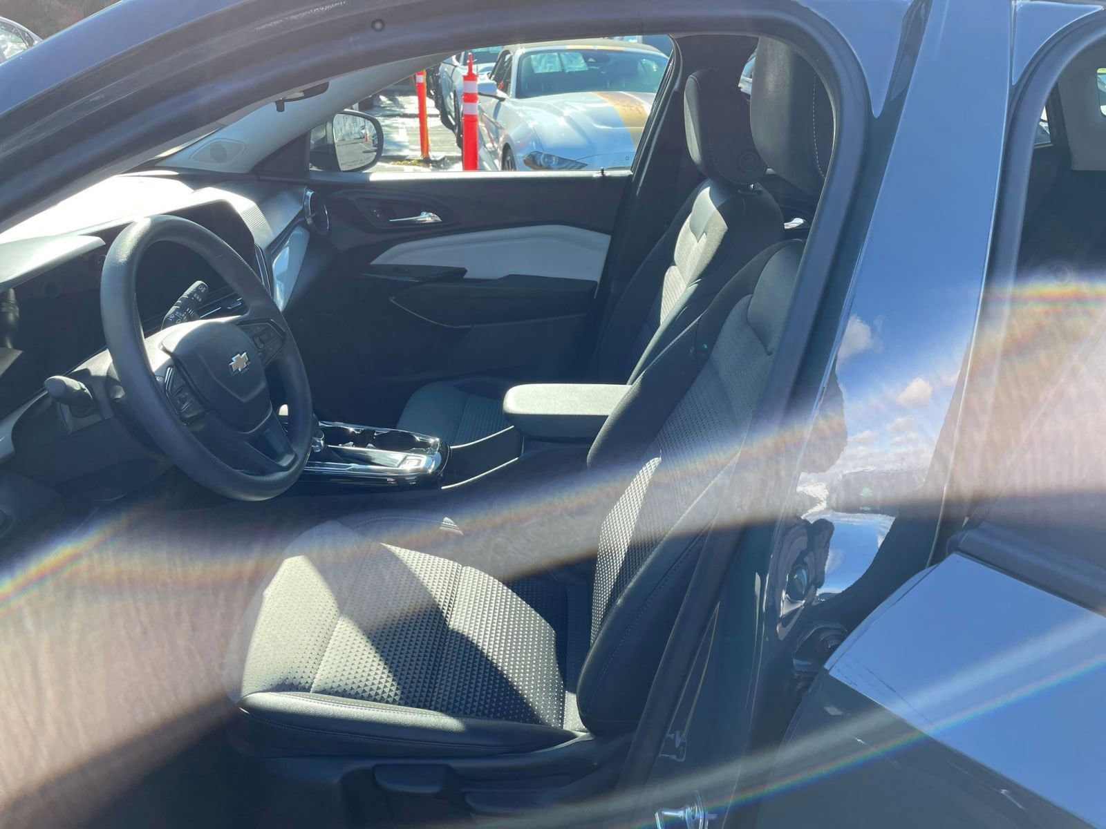 Thumbnail: 2025 Chevrolet Trax - 21