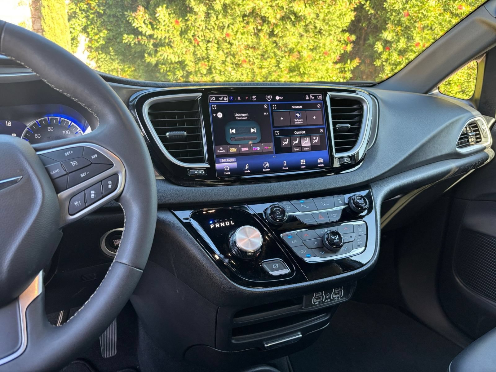 Thumbnail: 2025 Chrysler Pacifica - 16