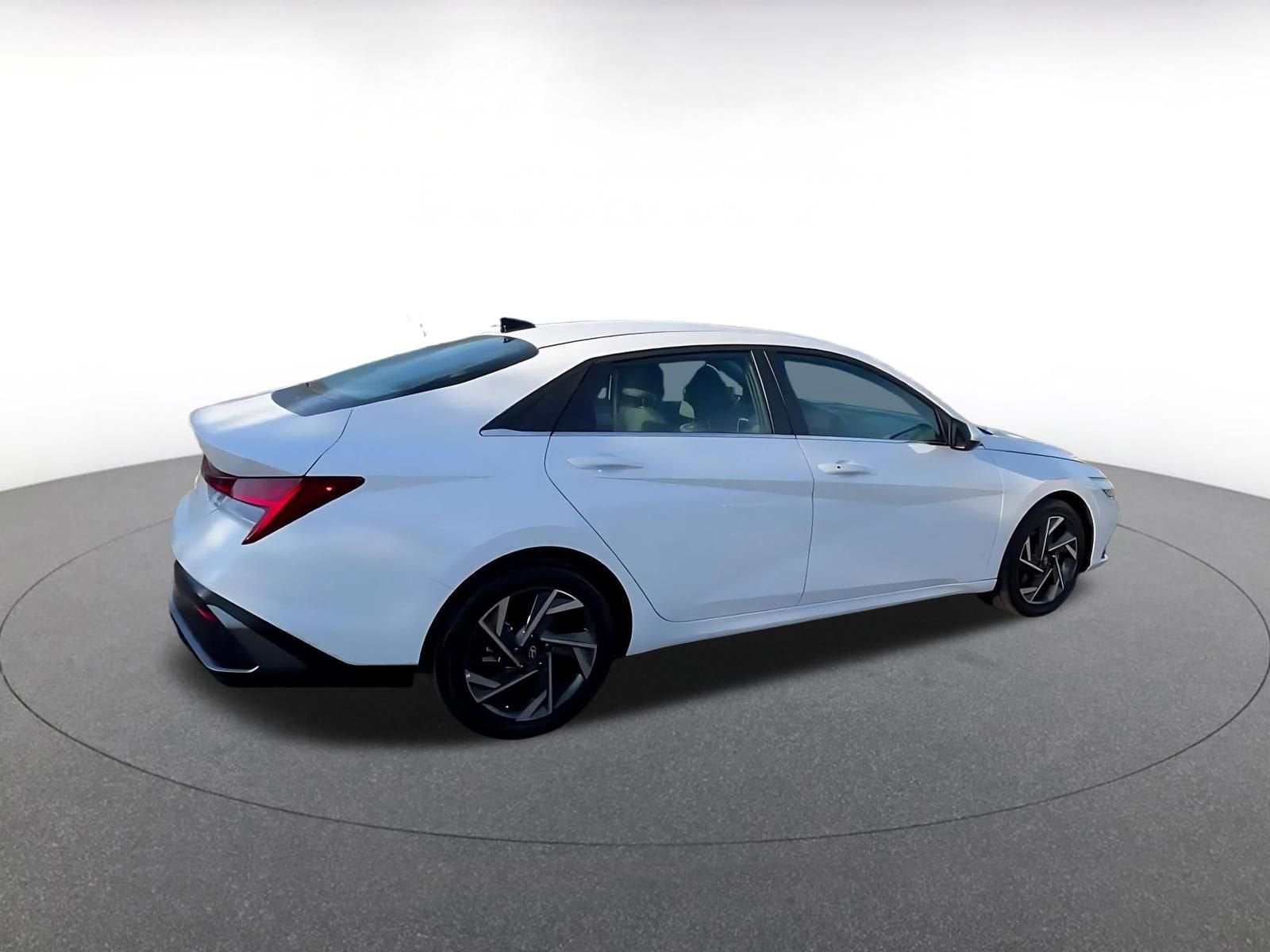 Thumbnail: 2025 Hyundai Elantra - 14