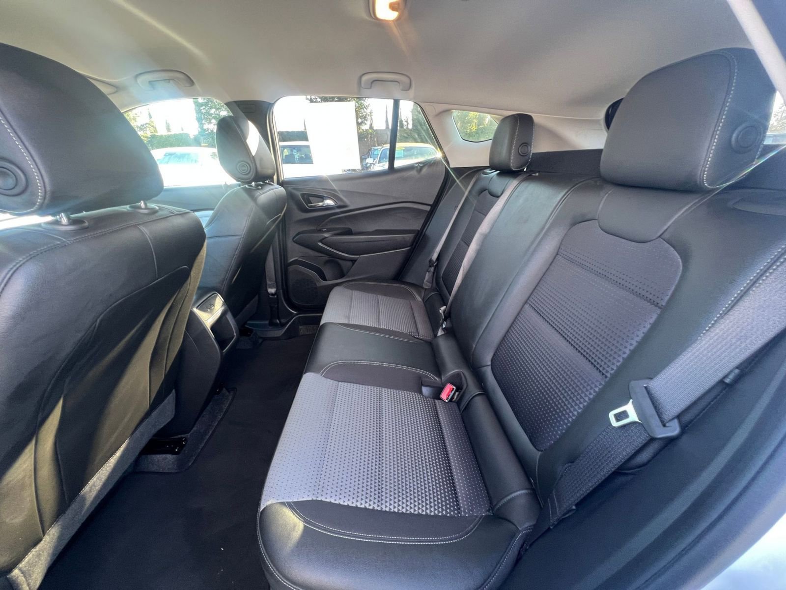 Thumbnail: 2025 Chevrolet Trax - 25