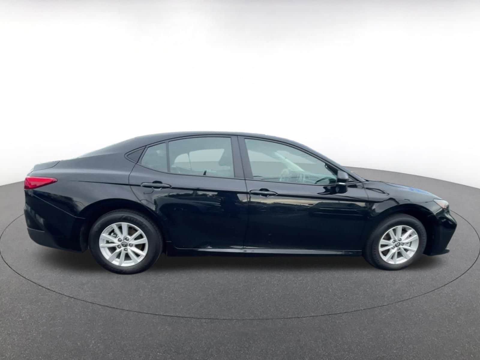 Thumbnail: 2025 Toyota Camry - 16