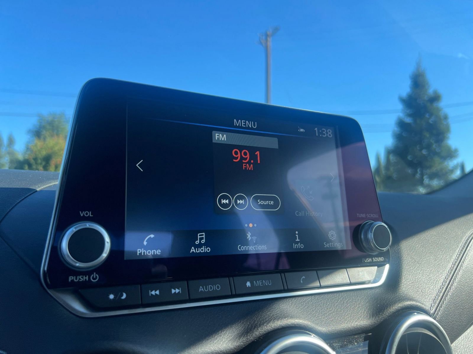 Thumbnail: 2025 Nissan Sentra - 21