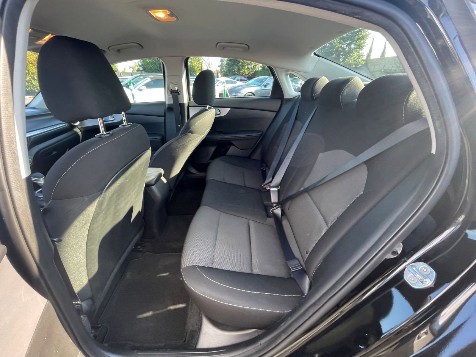 Thumbnail: 2023 Kia Forte - 23