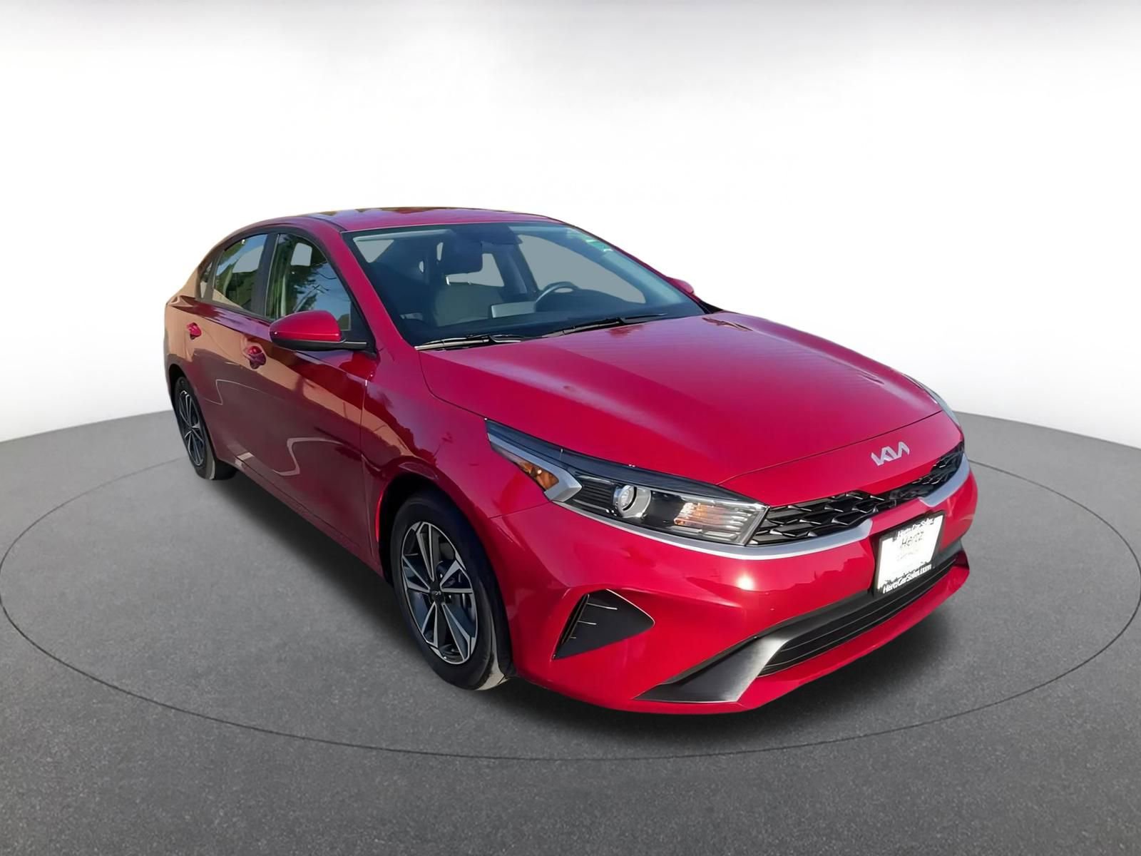 Thumbnail: 2024 Kia Forte - 3