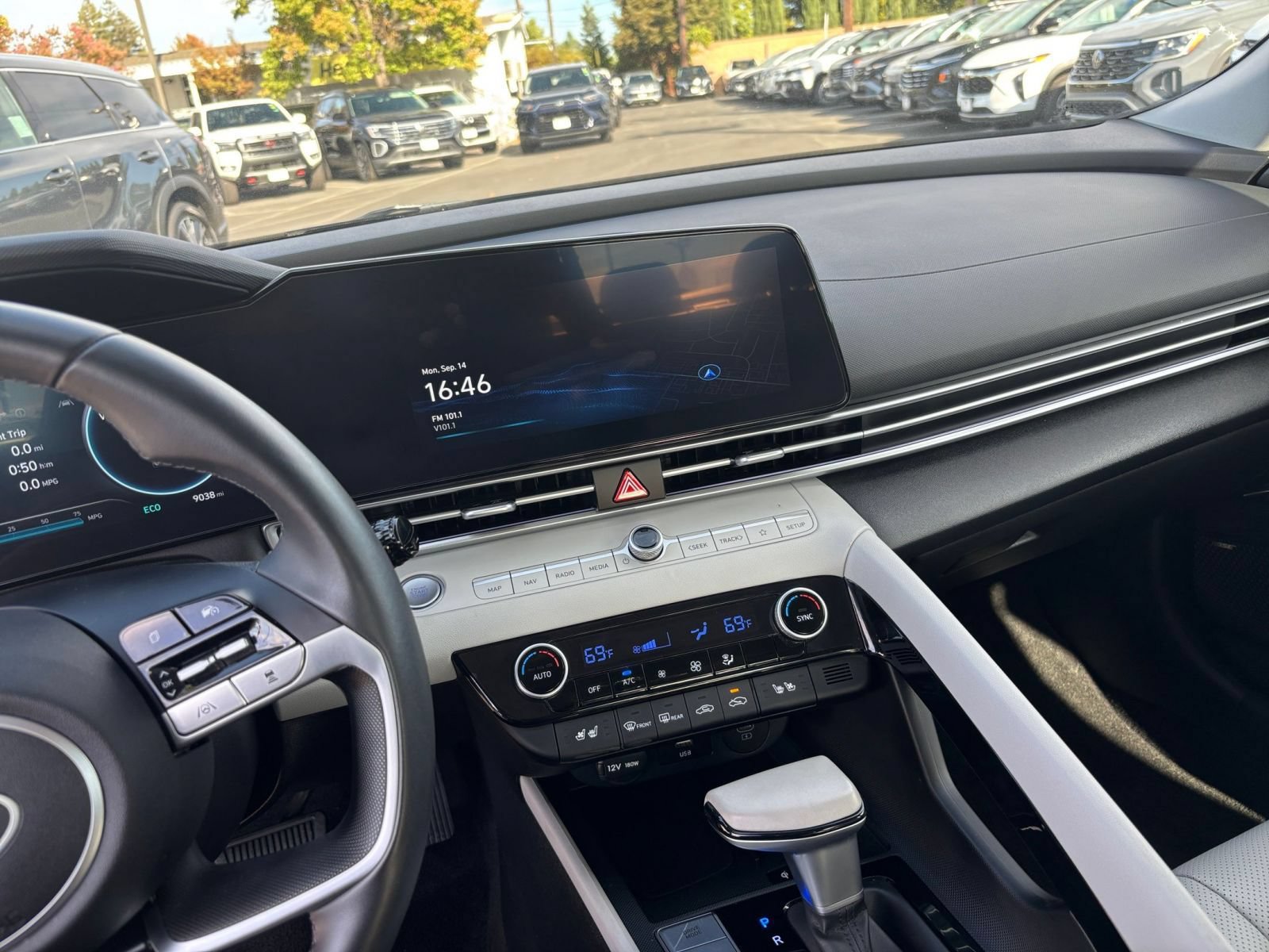 Thumbnail: 2025 Hyundai Elantra - 16