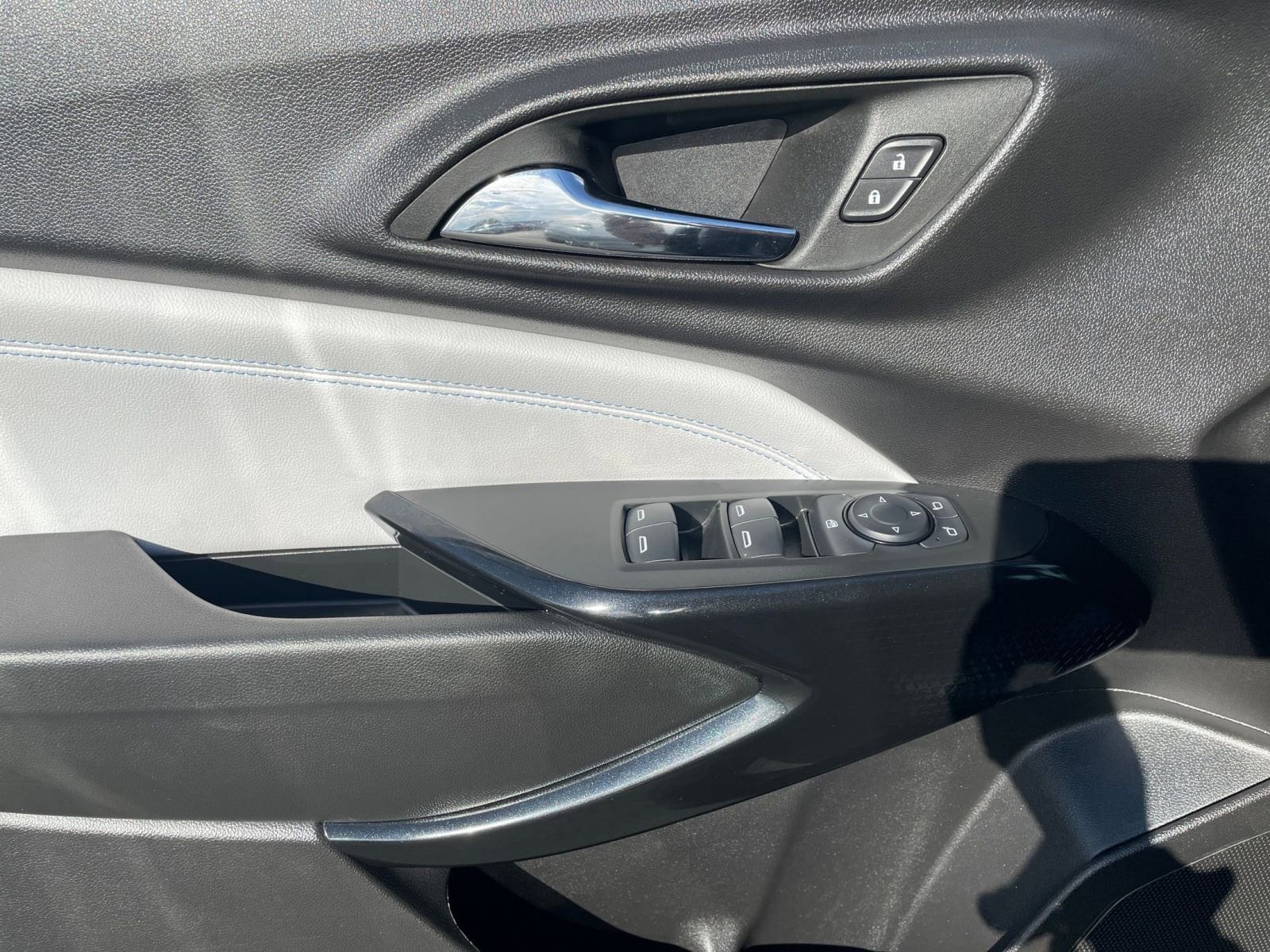 Thumbnail: 2025 Chevrolet Trax - 20